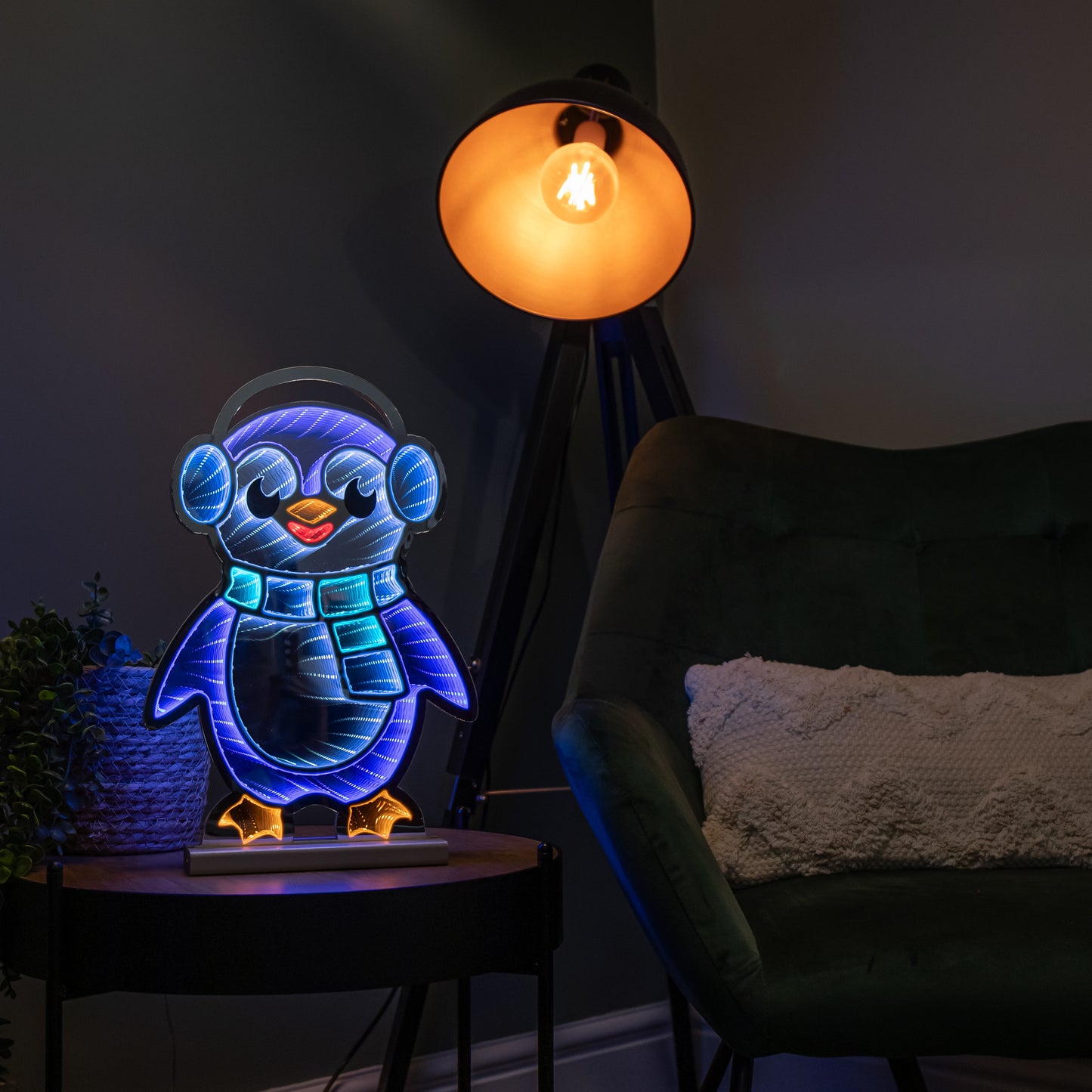 40cm Light up Penguin Infinity Christmas Decoration with Blue and White LEDs
