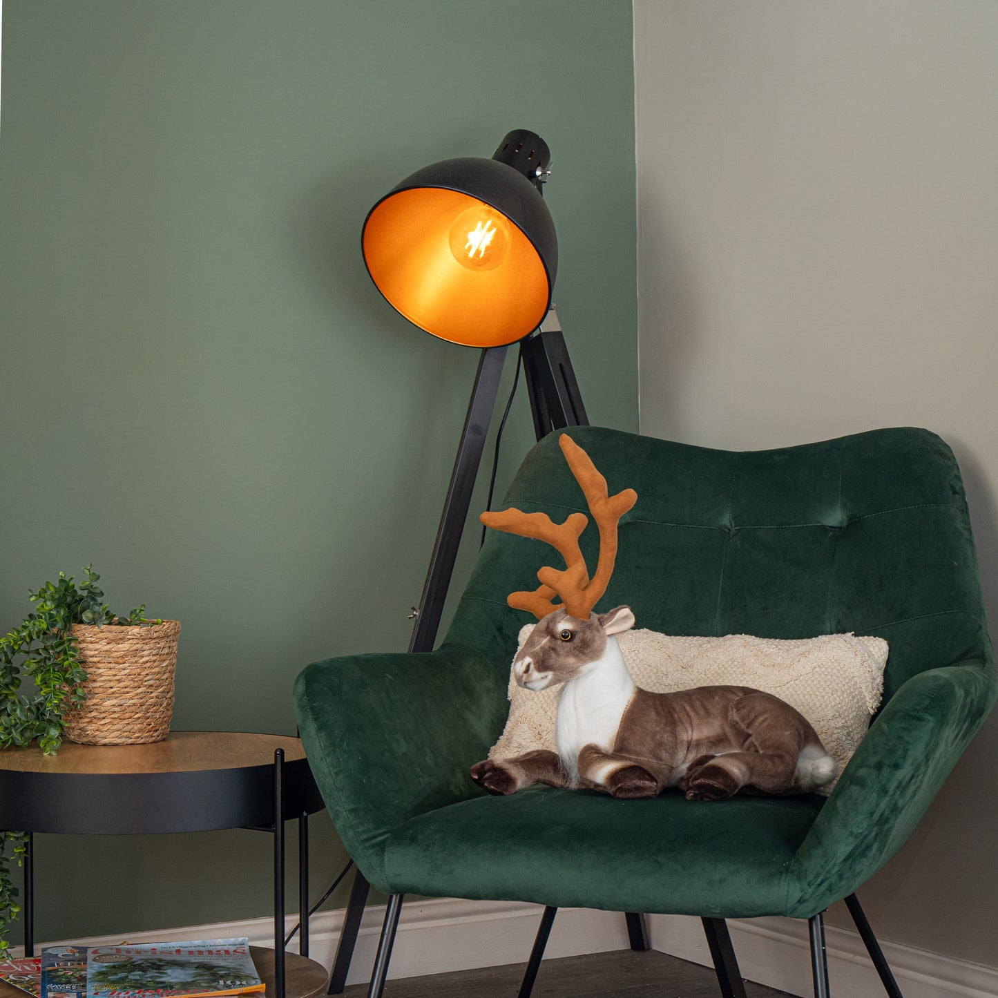 40cm Plush Soft Fabric Sitting Reindeer Christmas Cuddly Decoration