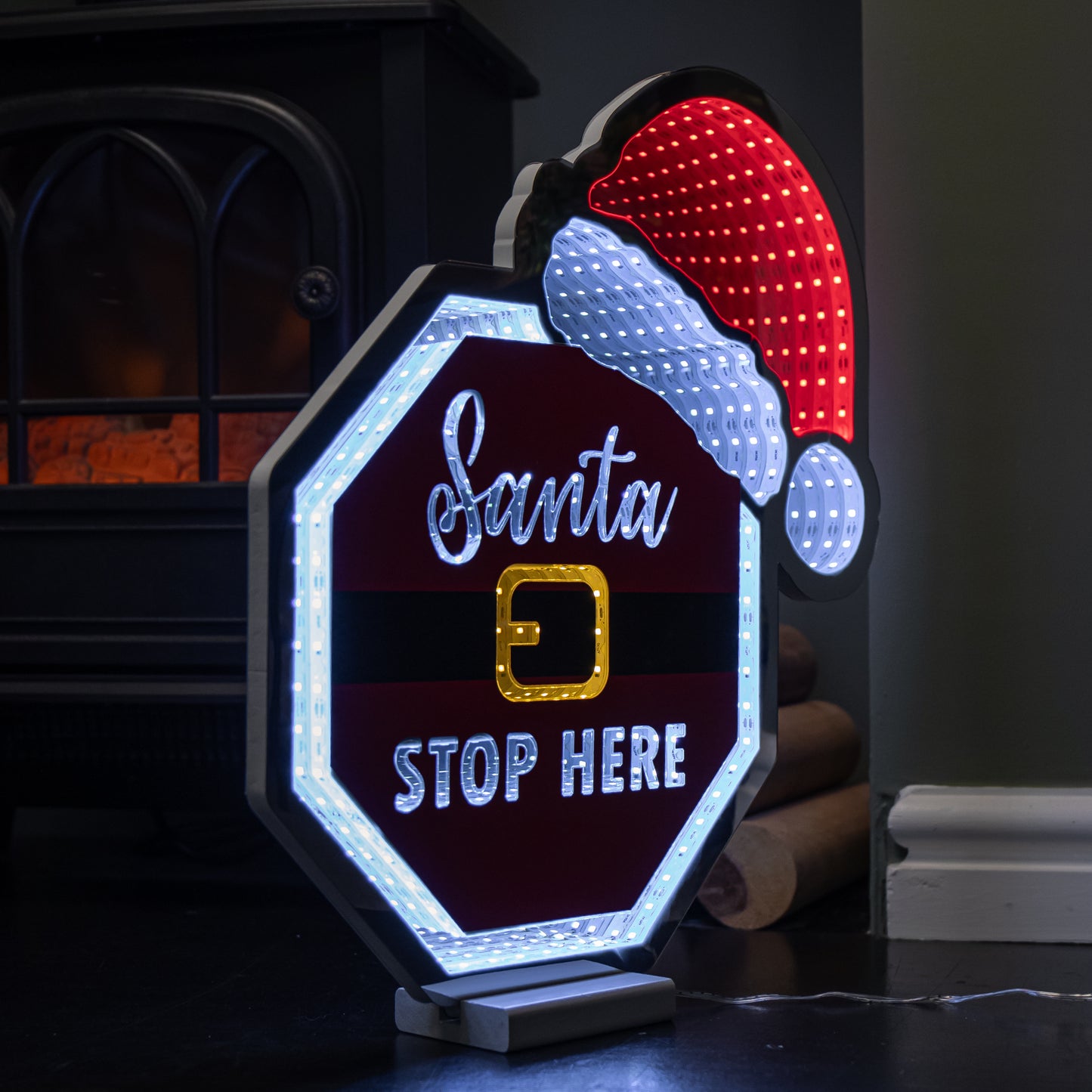 40cm Light up Christmas Santa Stop Here Sign with Hat Infinity Decoration & LEDs