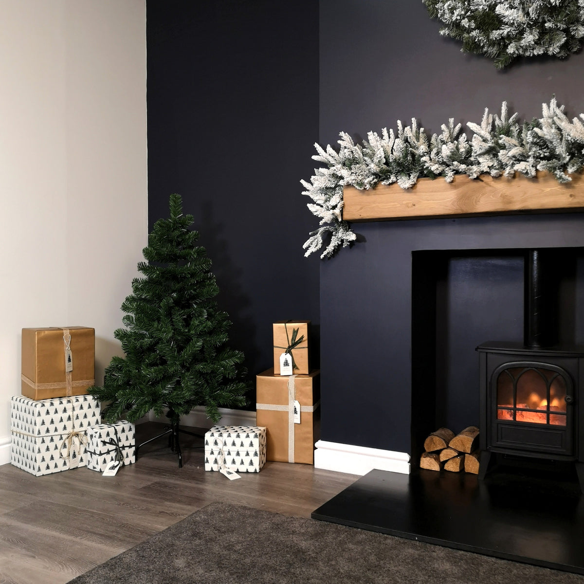 4ft (120cm) Imperial Pine Christmas Tree in Green with 220 tips 80cm Diameter