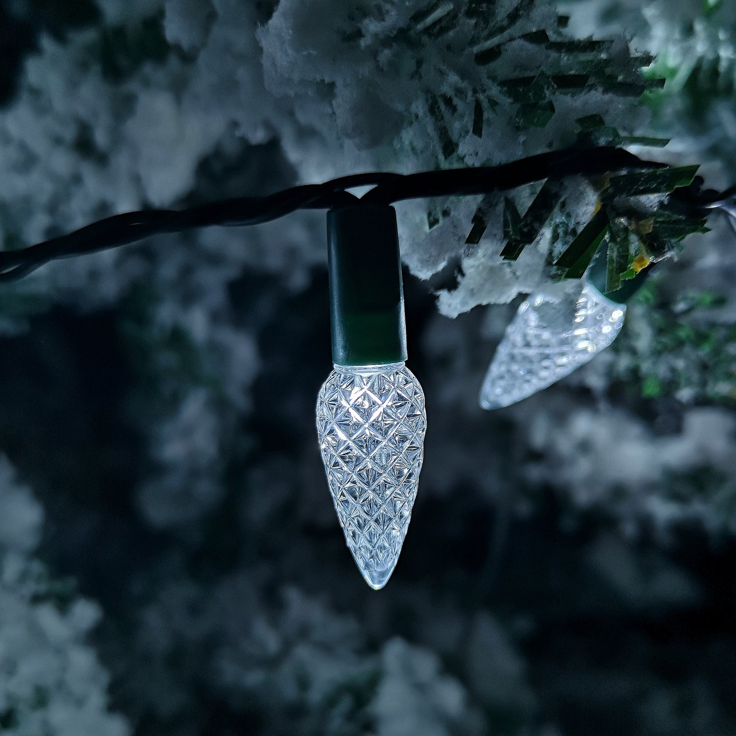 7.5m 150 LED Multi-action Pine Cone Christmas Lights in White