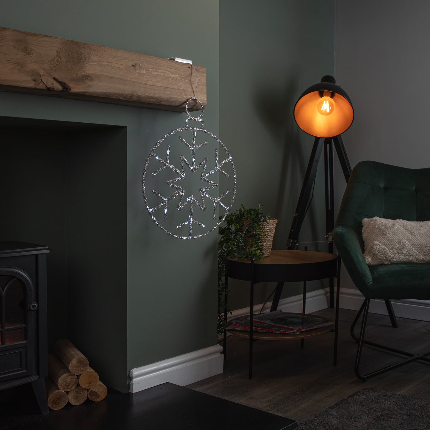 49cm Battery Powered Light up Silver Christmas Snowflake Ball with Twinkling LEDs