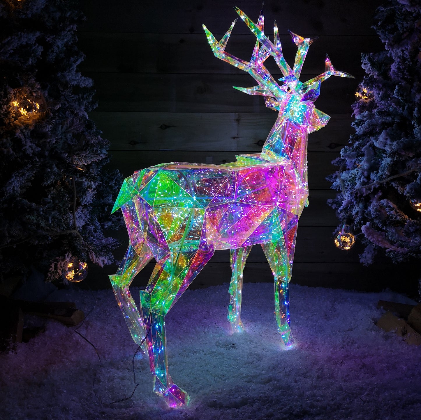 90cm Light up Indoor Outdoor DreamLights Christmas Stag with 500 White LEDs