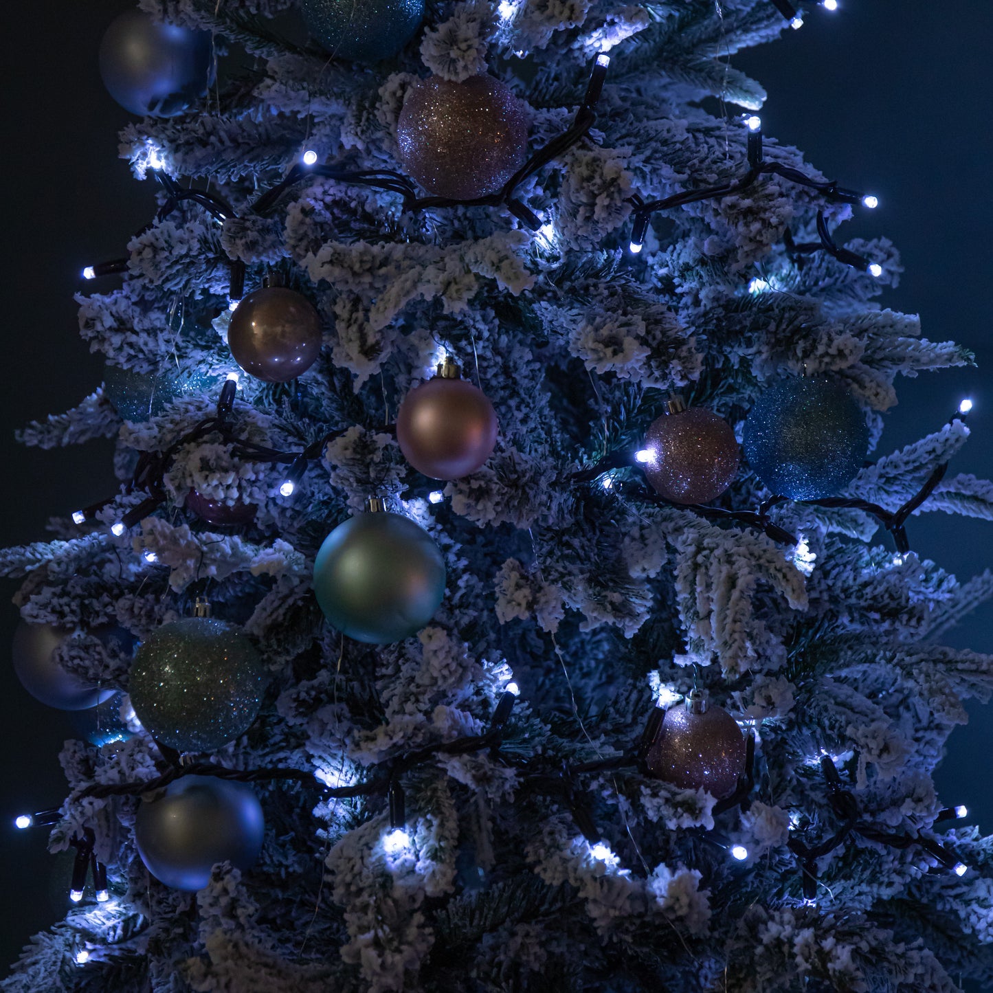 24m Set of 300 Connectable String Lights with White LEDs