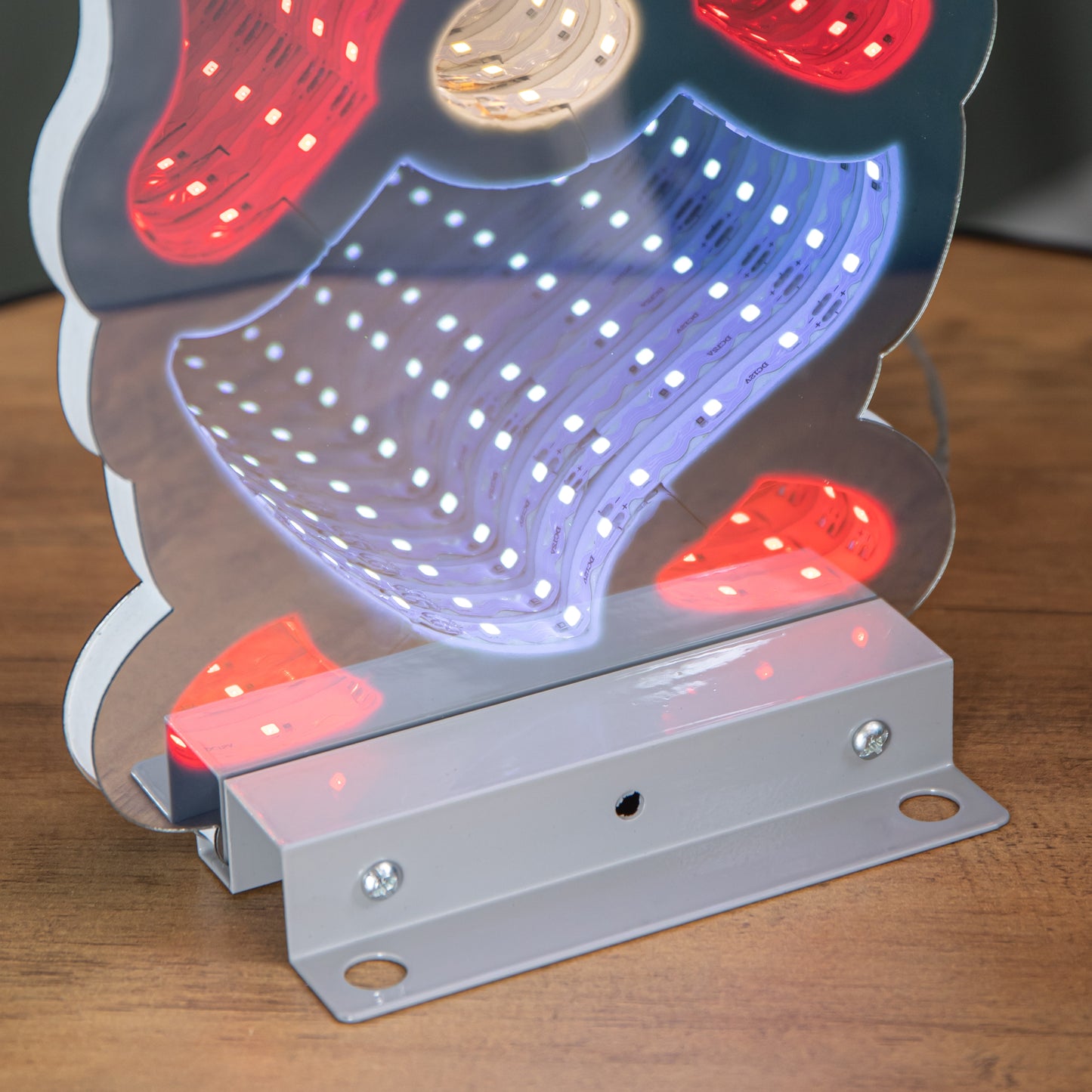 Factory Seconds: 30cm Infinity Light up Christmas Gonk Decoration with Red & White LEDs on Metal Base