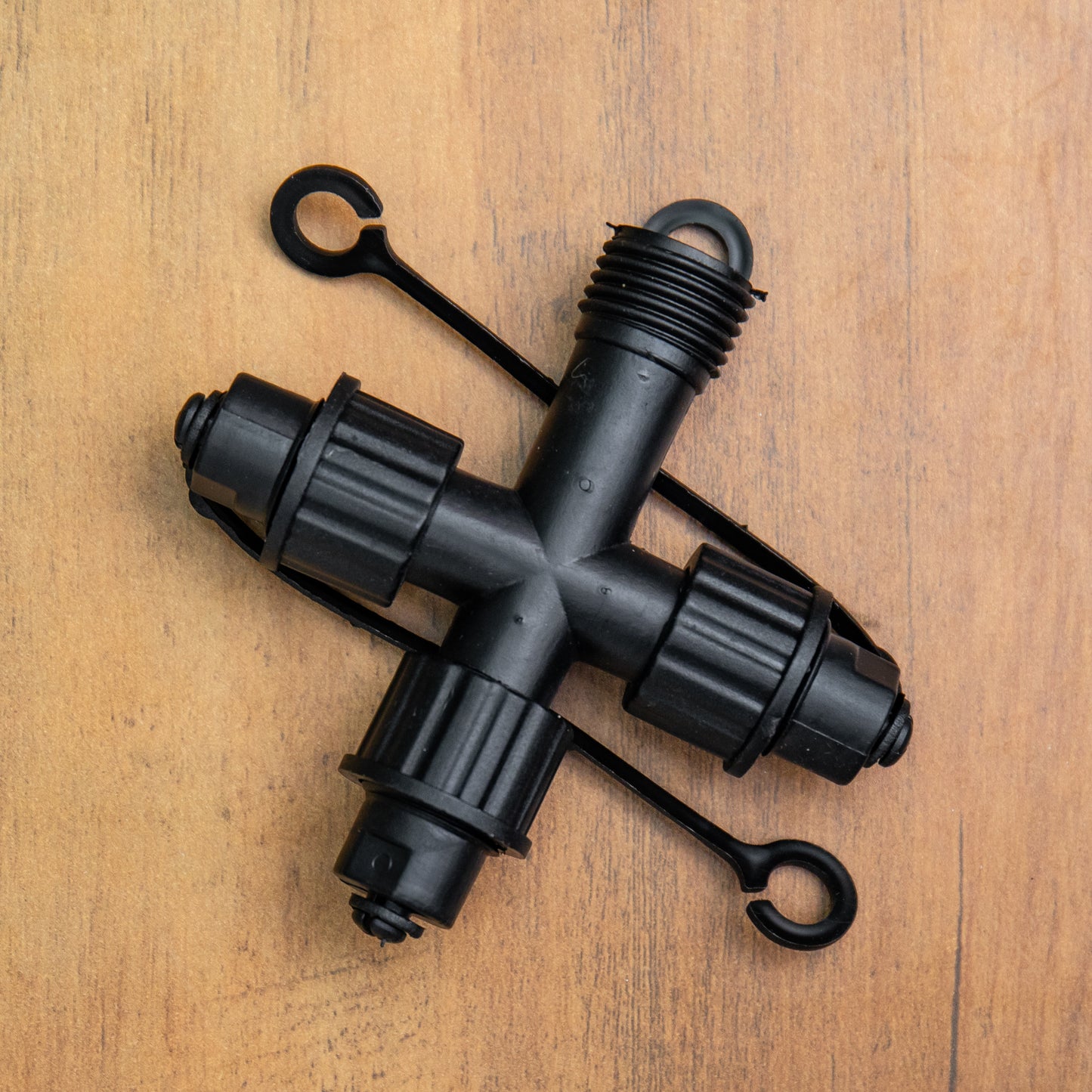 9cm x 10cm Black Plastic 3 Way Connector Max for Connectable String Lights