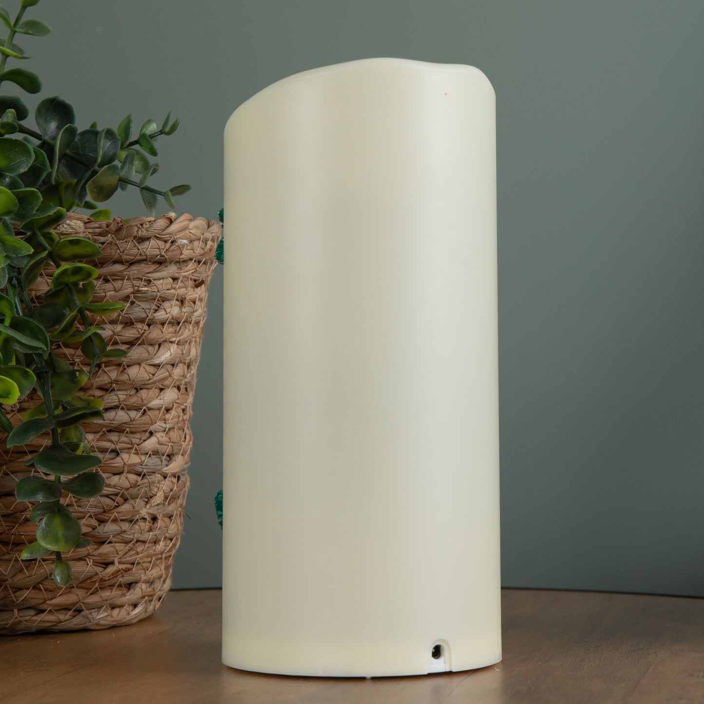 20cm Dual Powered Light up Christmas Pillar Candle Water Spiner with Santa and LEDs