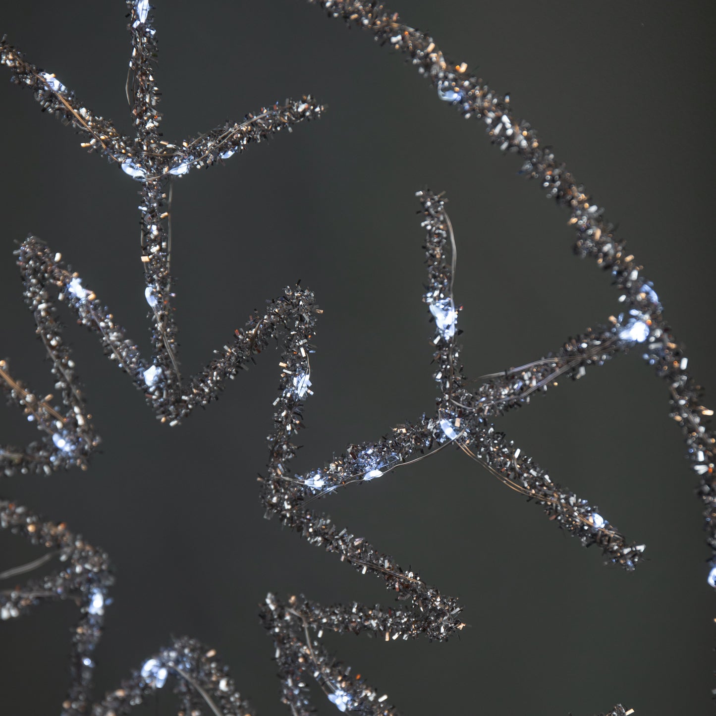 49cm Battery Powered Light up Silver Christmas Snowflake Ball with Twinkling LEDs