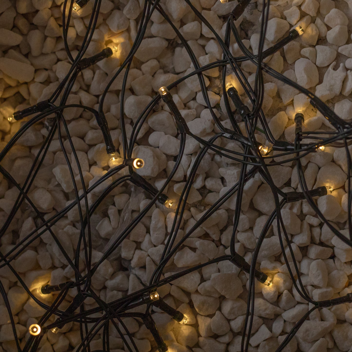 10m Solar Powered Outdoor Garden String Lights with 100 Warm White LEDs