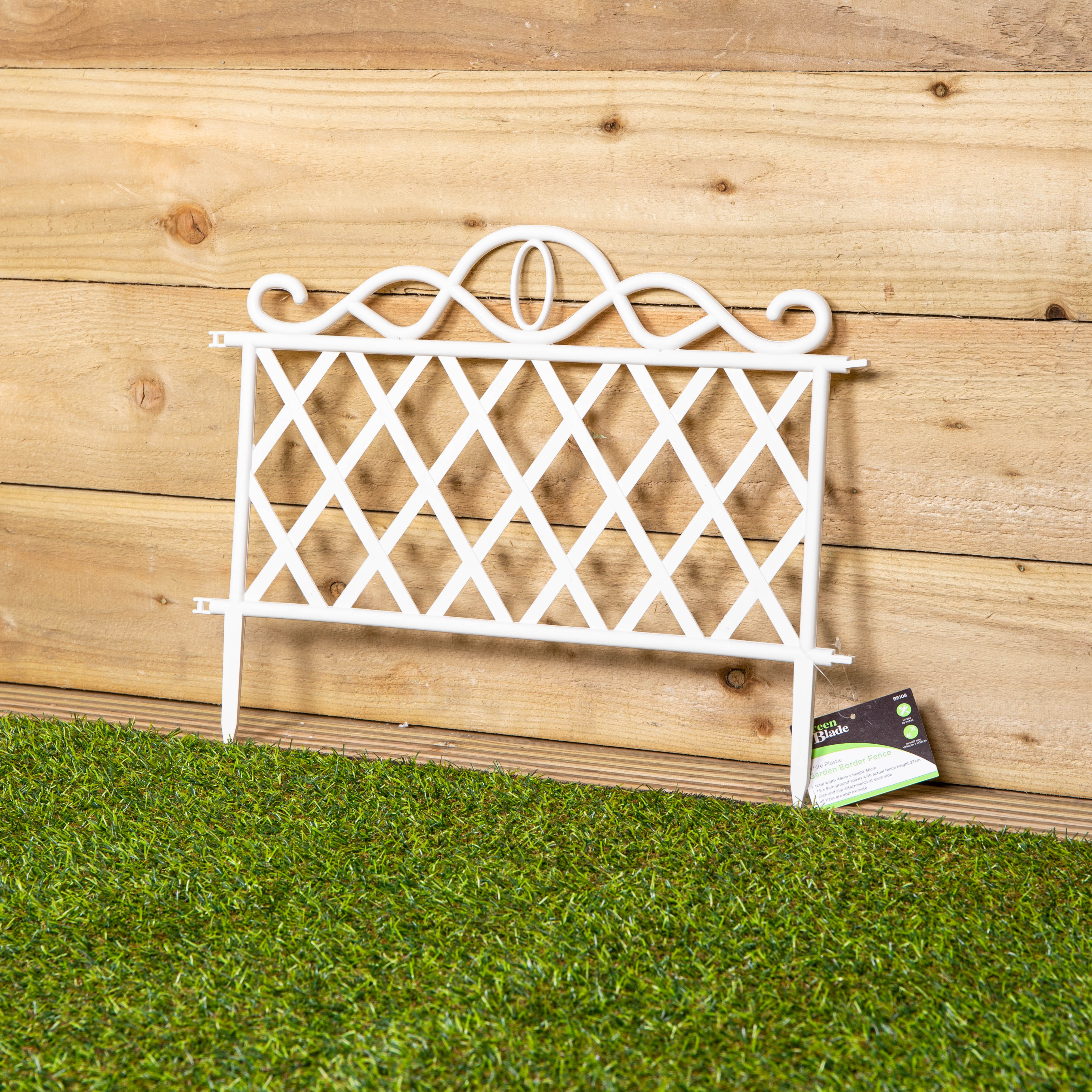 Pack of 6 27cm White Plastic Garden Patio Lawn Border Fence Edging