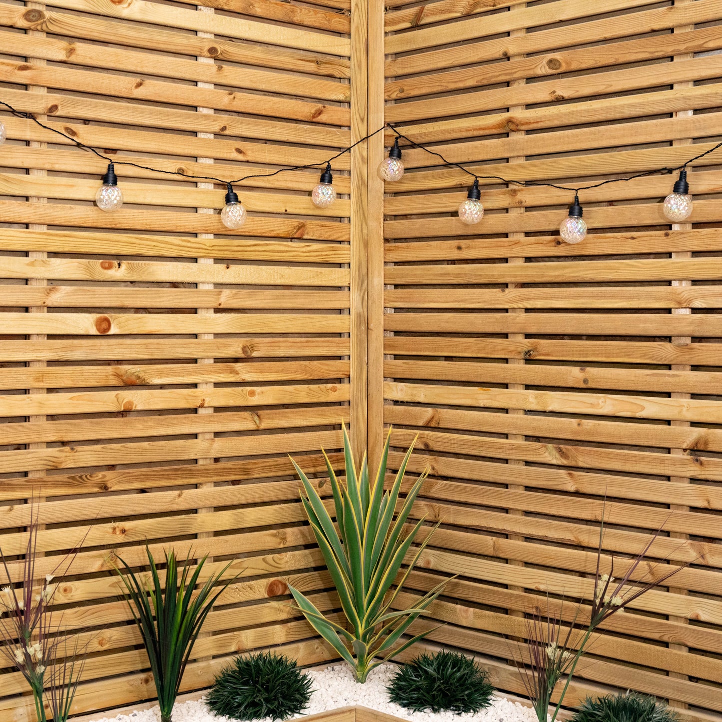 2.7m Small LED Connectable Party Light Up Indoor/Outdoor Pre Lit Christmas Decoration