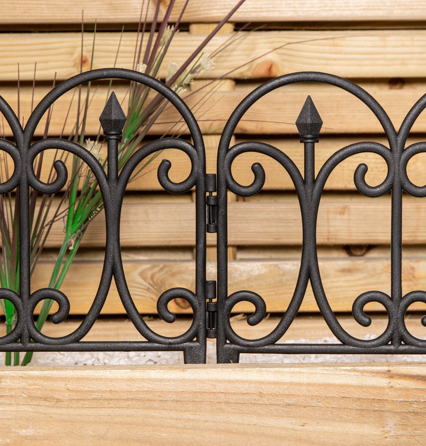 23cm Set of 24 Black Ornate Decorative Garden Border Edging