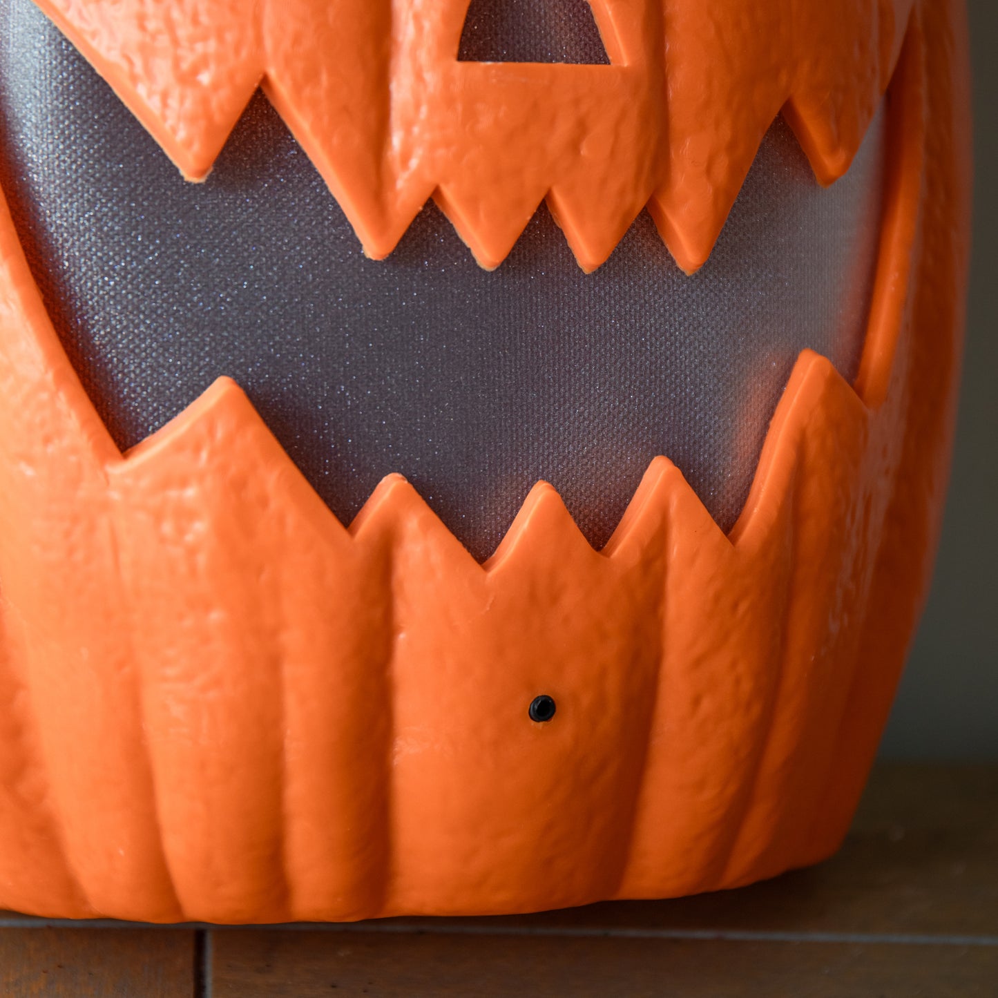 22cm Battery Operated Light up Laughing Jack O' Lantern Halloween Decoration with LEDs