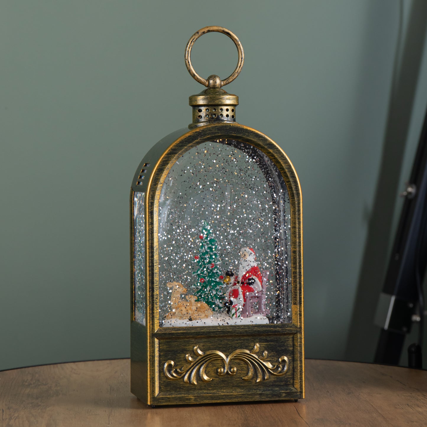 24cm Battery Operated Light up Santa and Christmas Tree Water Spinner with LEDs