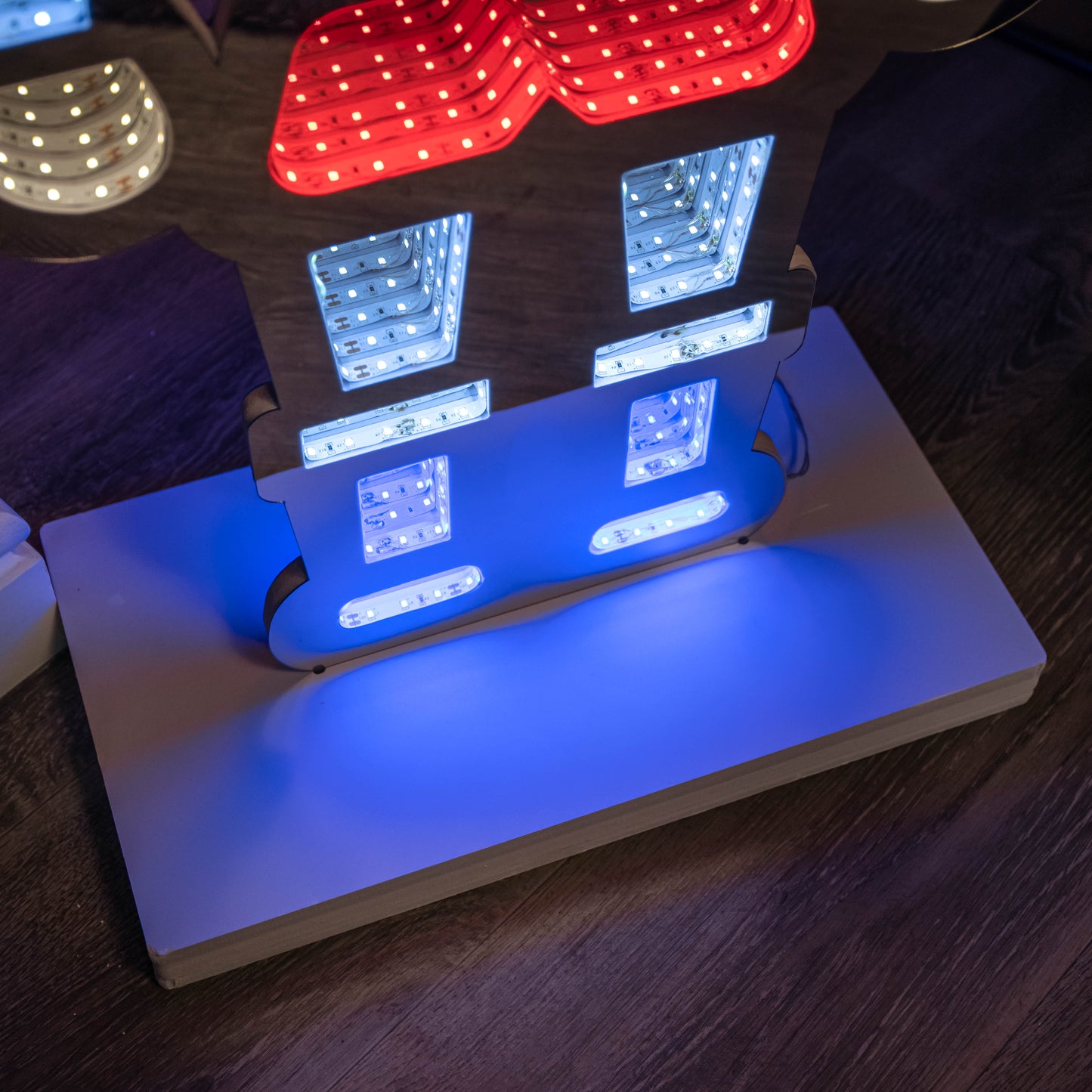 4ft (1.2m) Tall Light up Christmas Nutcracker Infinity Decoration with LEDs