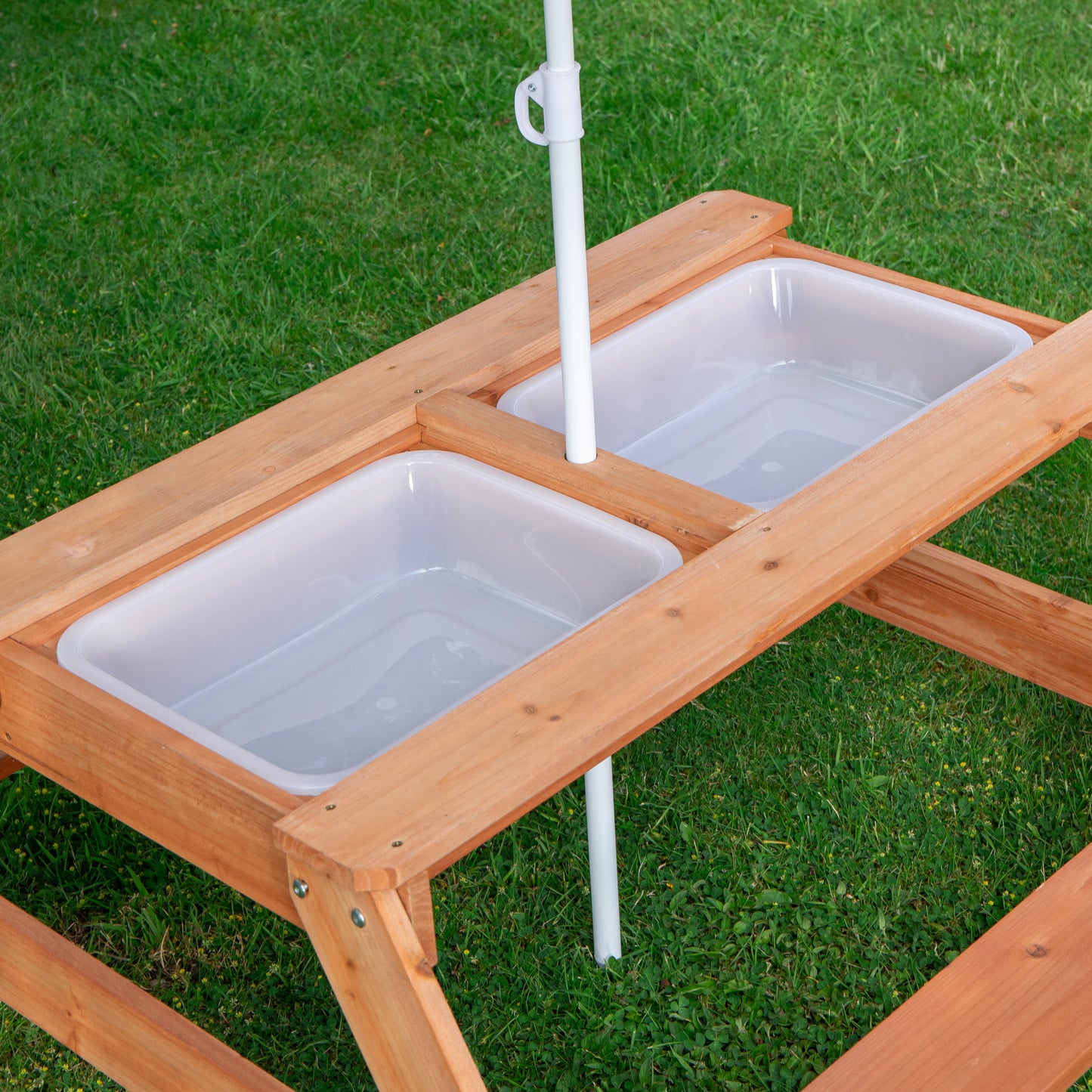 Kids Outdoor Wooden Picnic & Activity Table with Removable Plastic Trays & Parasol