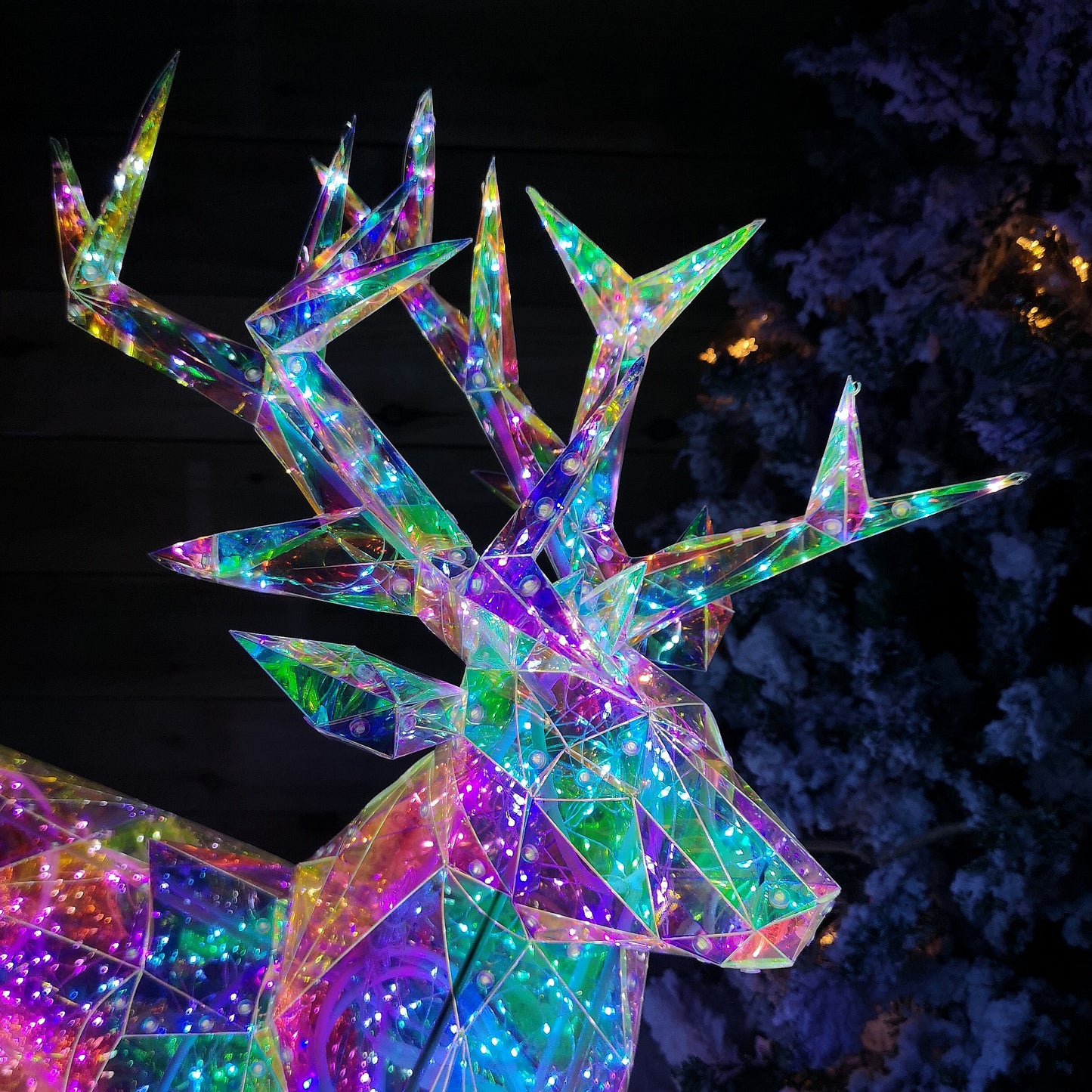90cm Light up Indoor Outdoor DreamLights Christmas Stag with 500 White LEDs