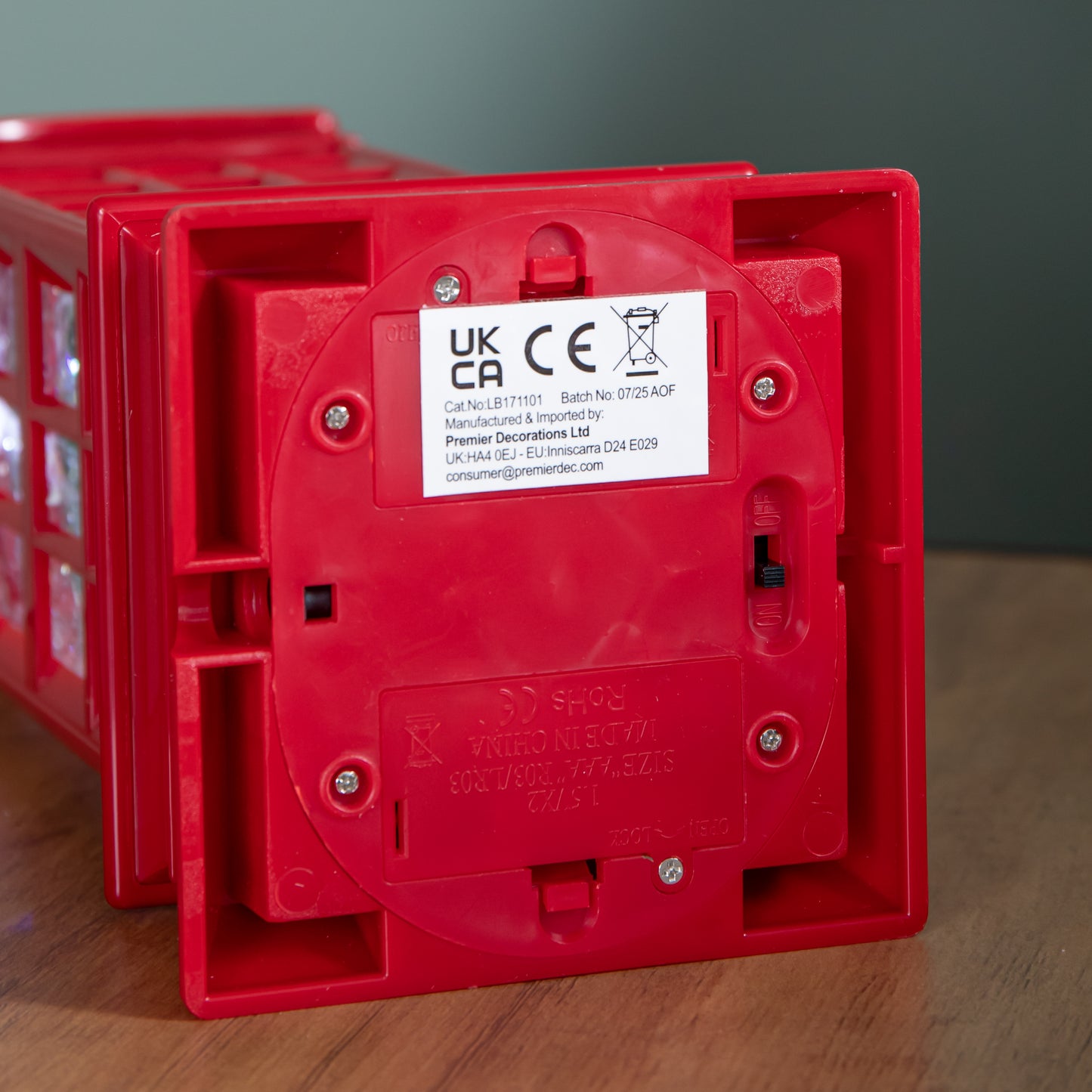 26cm Dual Powered Light up Red Telephone Box Christmas Water Spinner with Snowman Scene