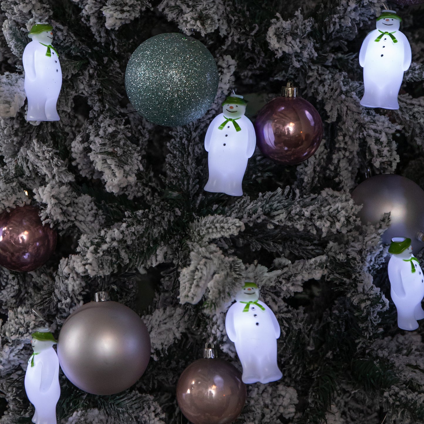 1.8m Battery Powered The Snowman Christmas String Lights with 10 Ice White LEDs