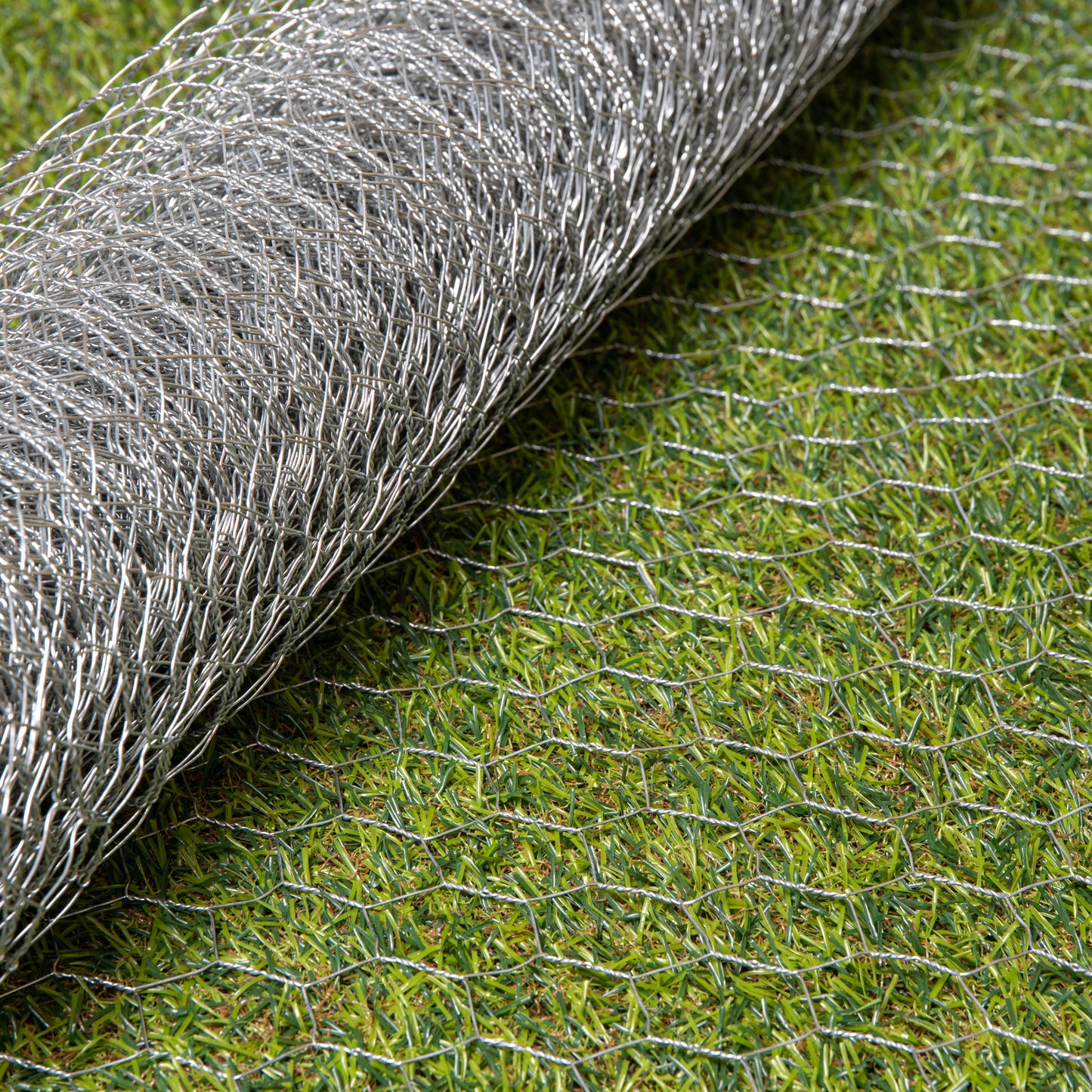 10m x 90cm x 25mm Galvanised Steel Chicken Garden Wire Netting / Fencing