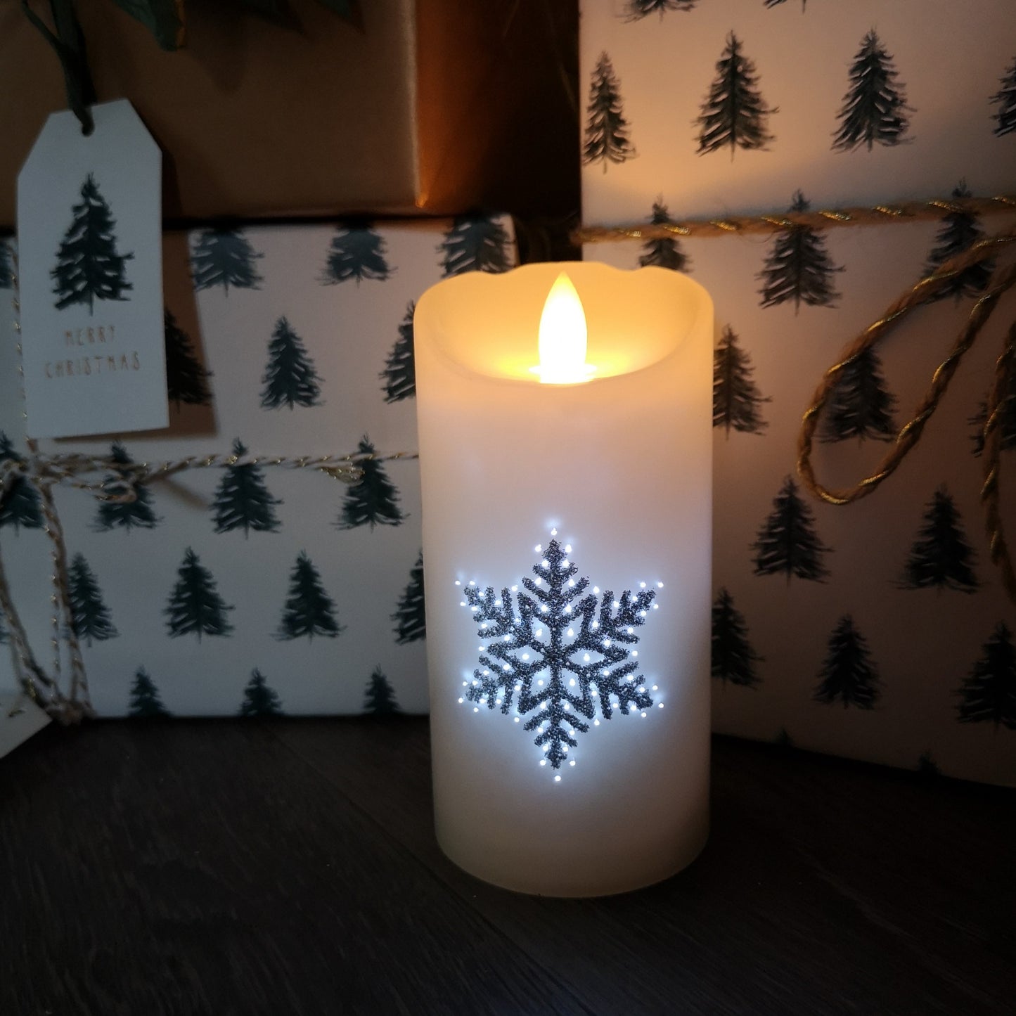 15cm Battery Operated Glitter Snowflake Dancing LED Candle Christmas Decoration with Thick Lines