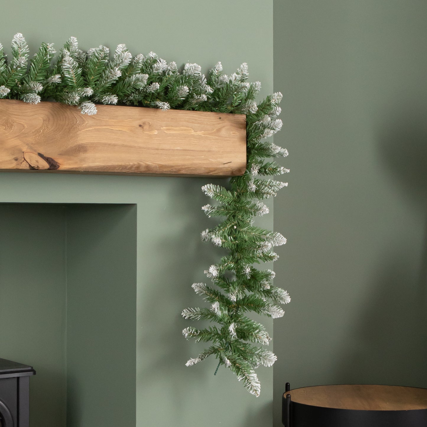 2.7m x 25cm Snow Tipped Plain Christmas Garland with 200 Tips