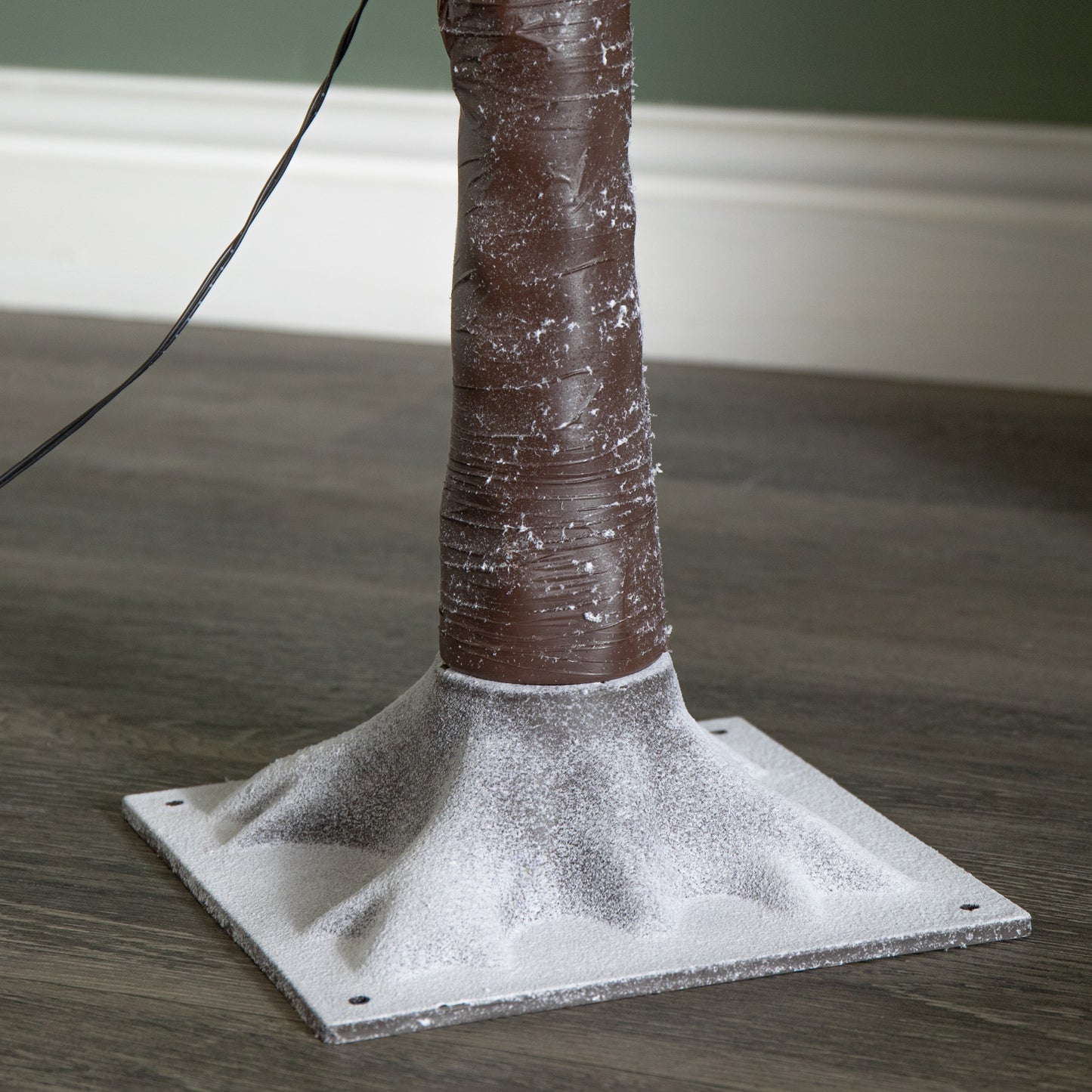Factory Seconds: 5ft (1.5m) Light up Green Snowy Noel Christmas Tree with Stand and Warm White LEDs