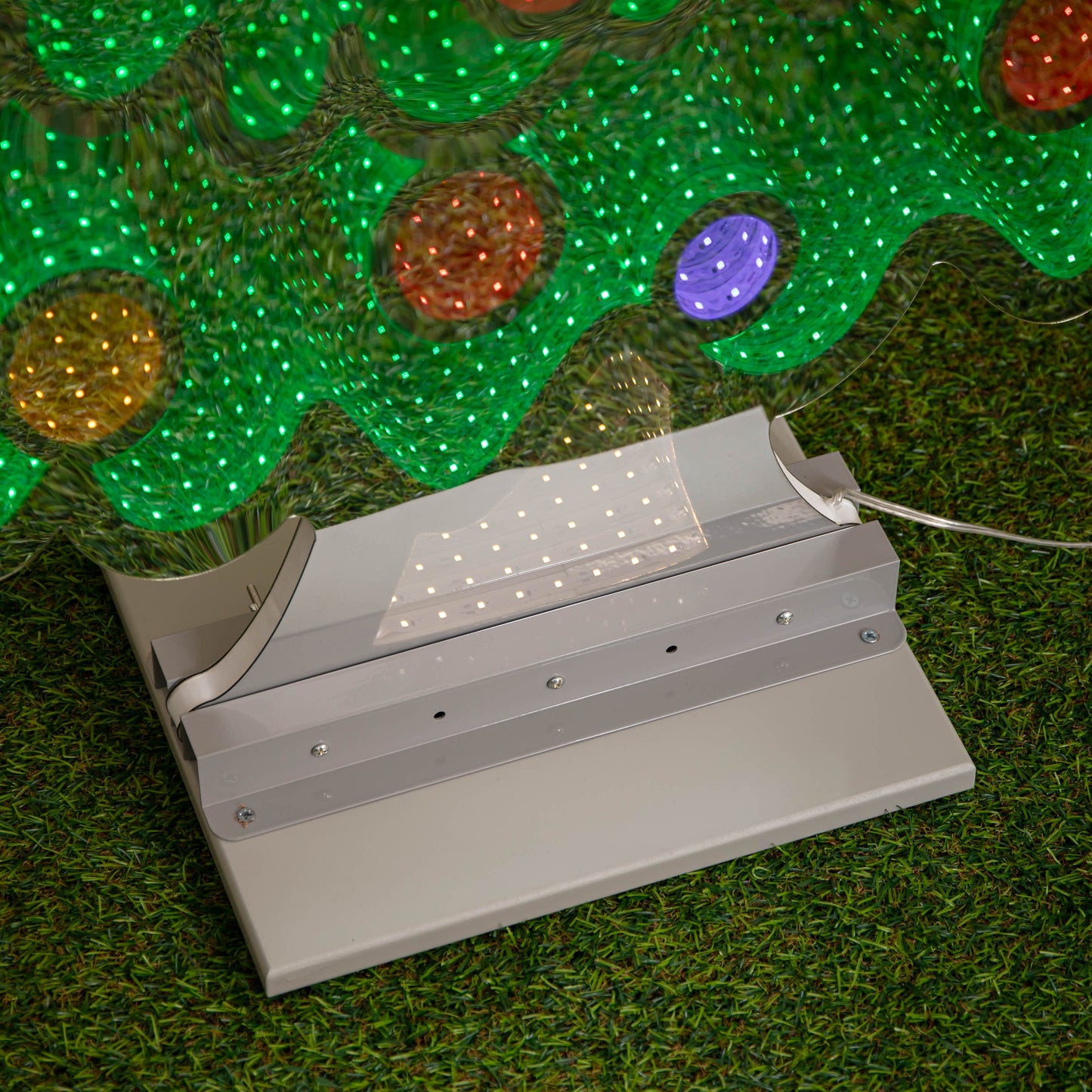 4ft (1.2m) Tall Light up Christmas Tree Infinity Decoration with Multi-Coloured LEDs