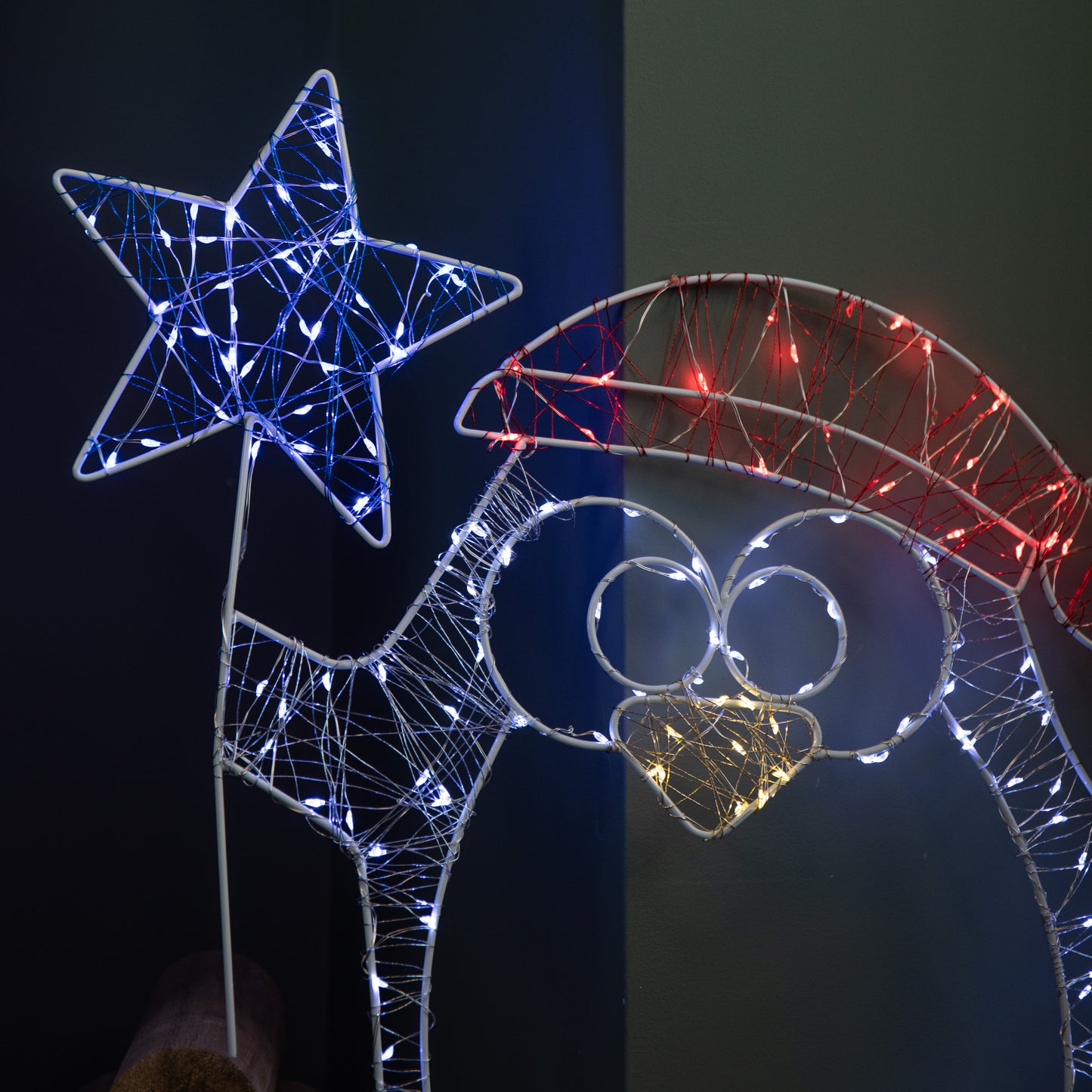 52cm Light up Christmas Penguin Dewdrop Silhouette with Twinkling LEDs