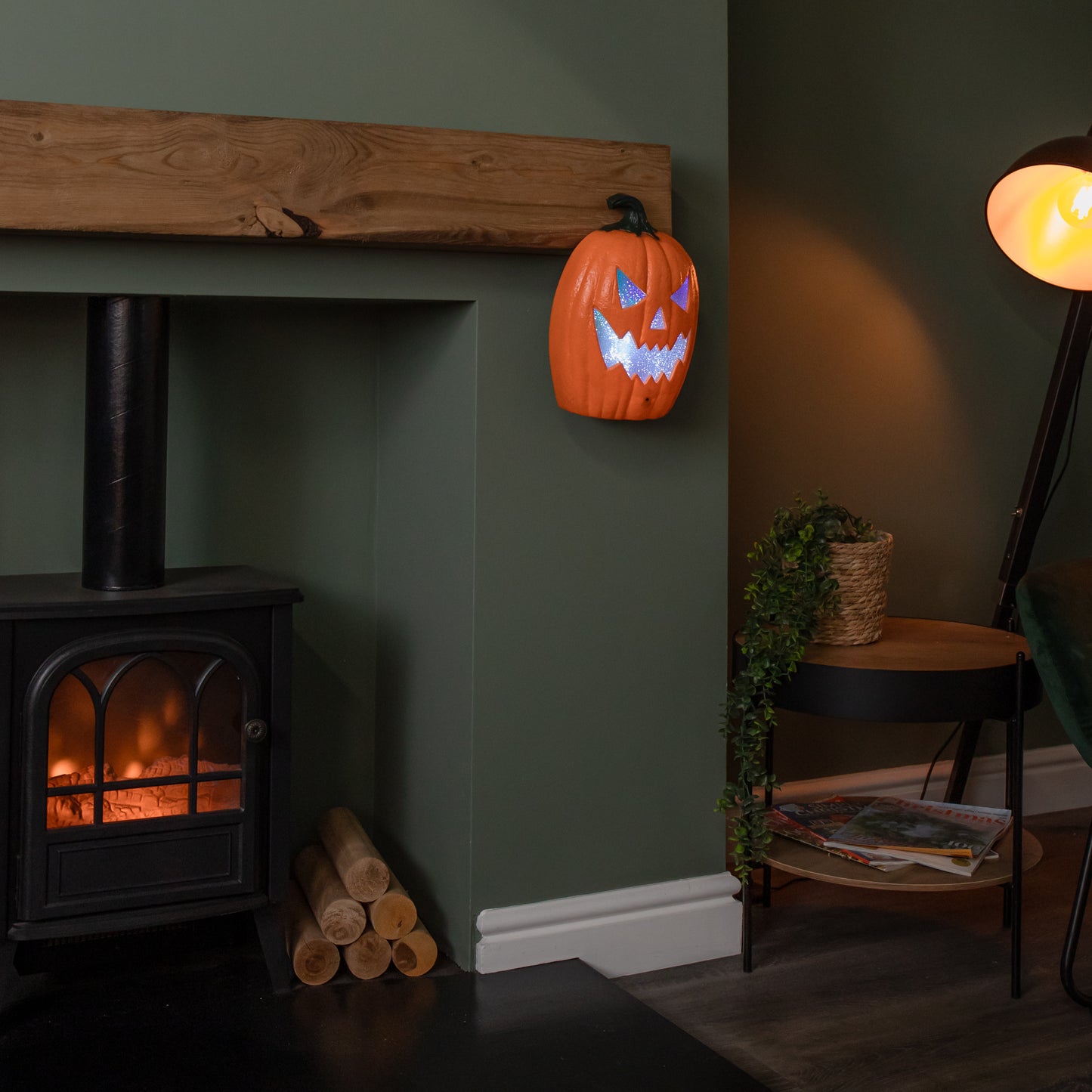 22cm Battery Operated Light up Laughing Jack O' Lantern Halloween Decoration with LEDs