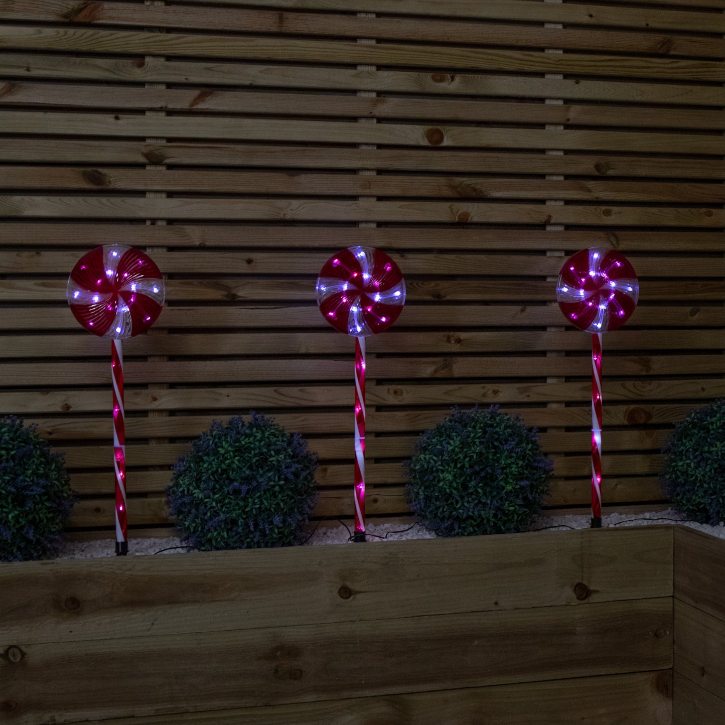 58cm Light up Red and White Candy Pop Christmas Pathfinders with 63 White LEDs