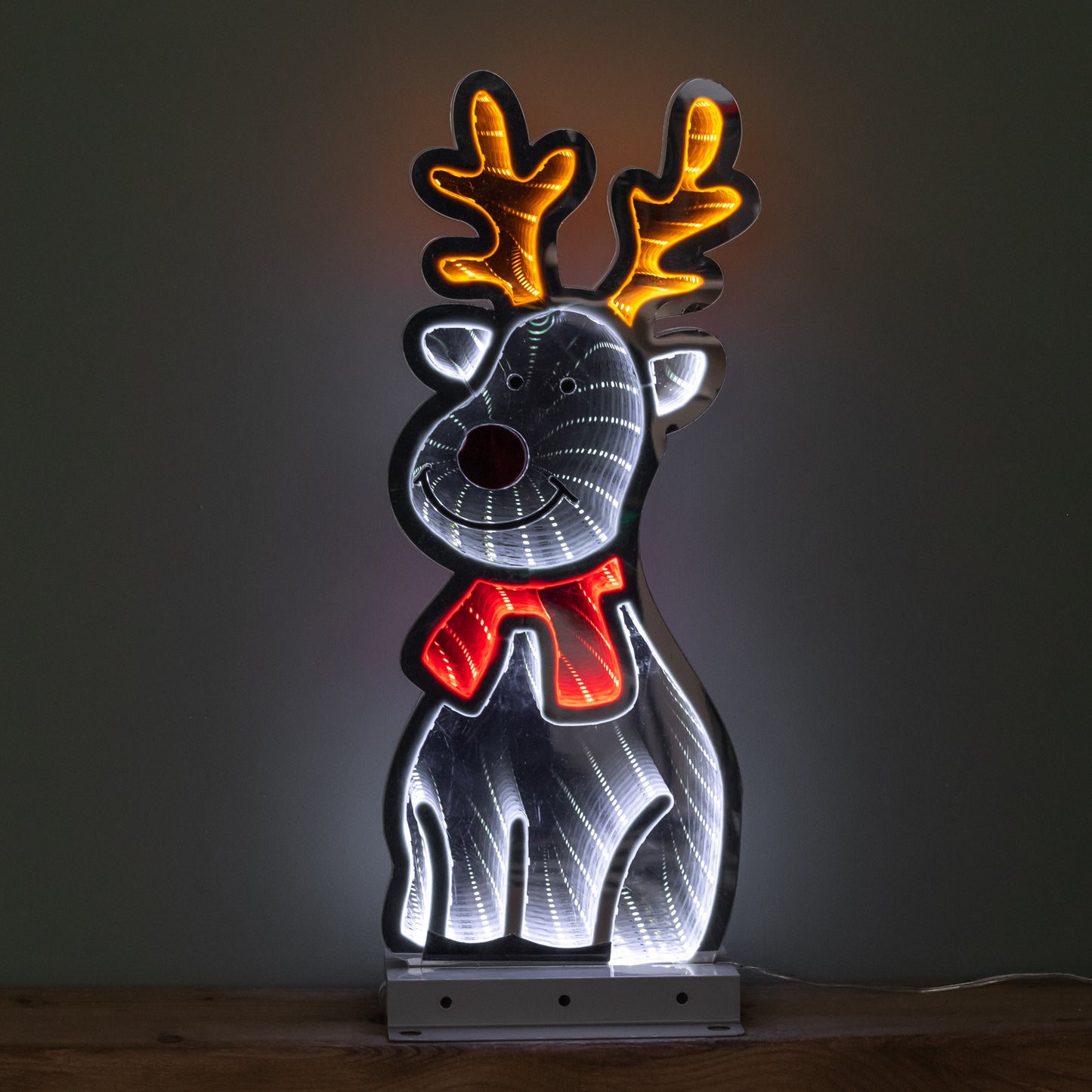 40cm Light up Christmas Reindeer Infinity Mirror Decoration on Metal Base with LEDs