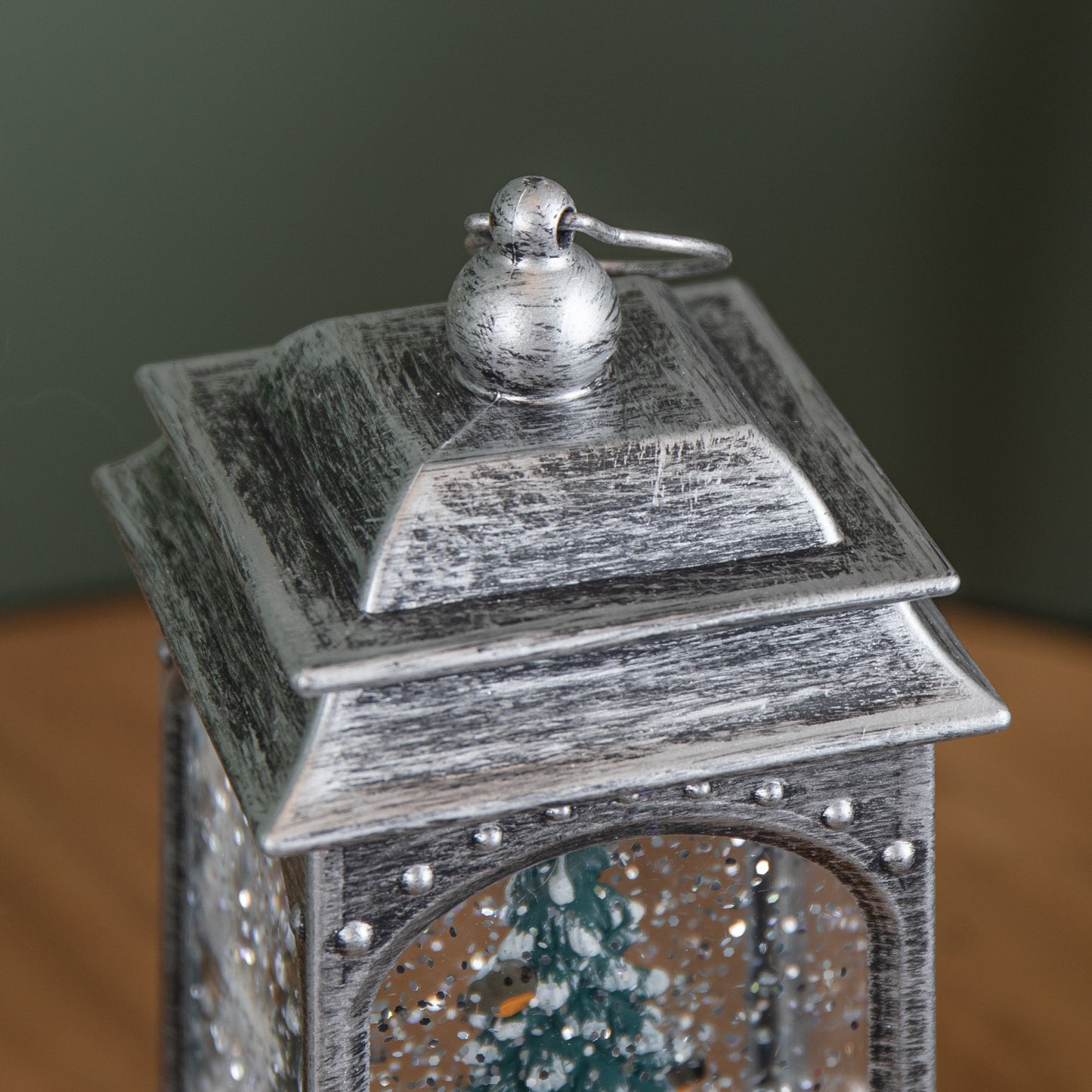 21cm Dual Powered Light up Silver Water Spinner with Robins on Christmas Tree & White LEDs