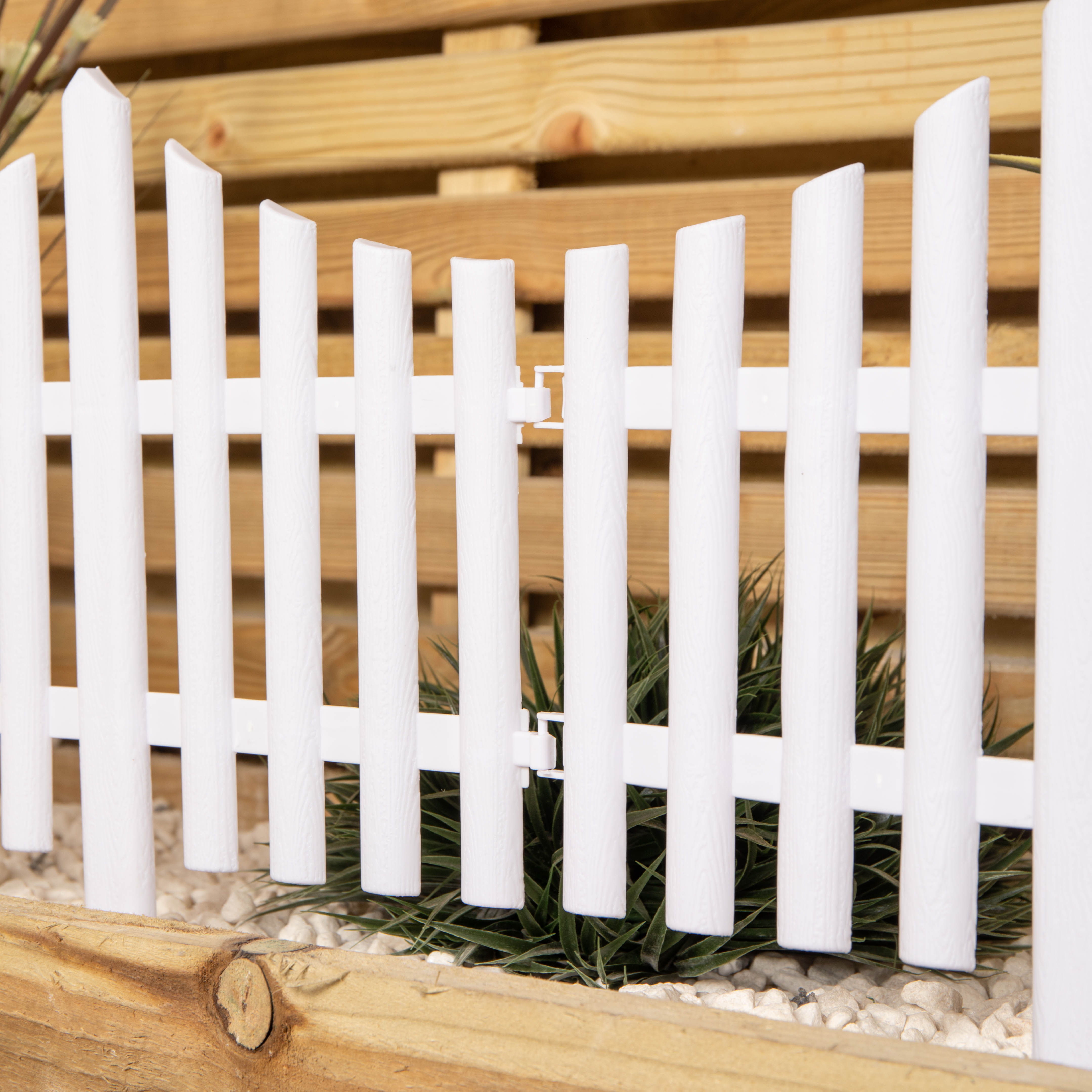 33cm 4 Piece Set White Wood Effect Picket Fence Garden Edging 