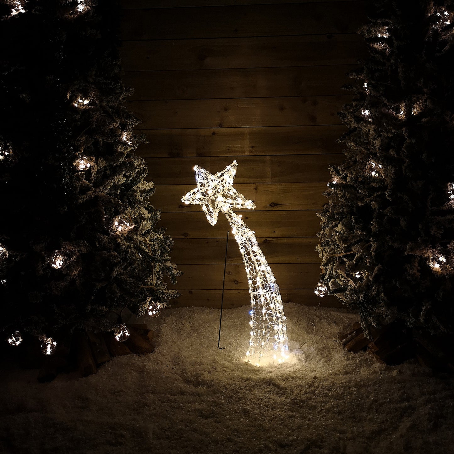 90cm Soft Acrylic LED Shooting Star Christmas Decoration with 160 LEDs
