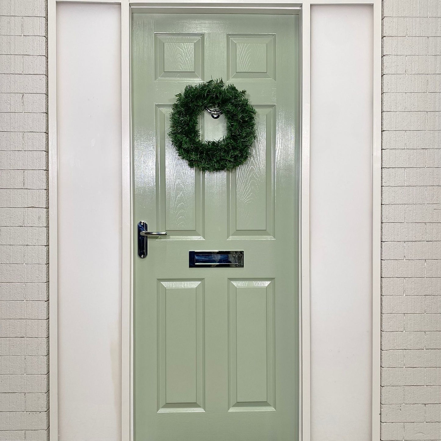 45cm Plain Green Colorado Christmas Door Wreath with PVC Tips