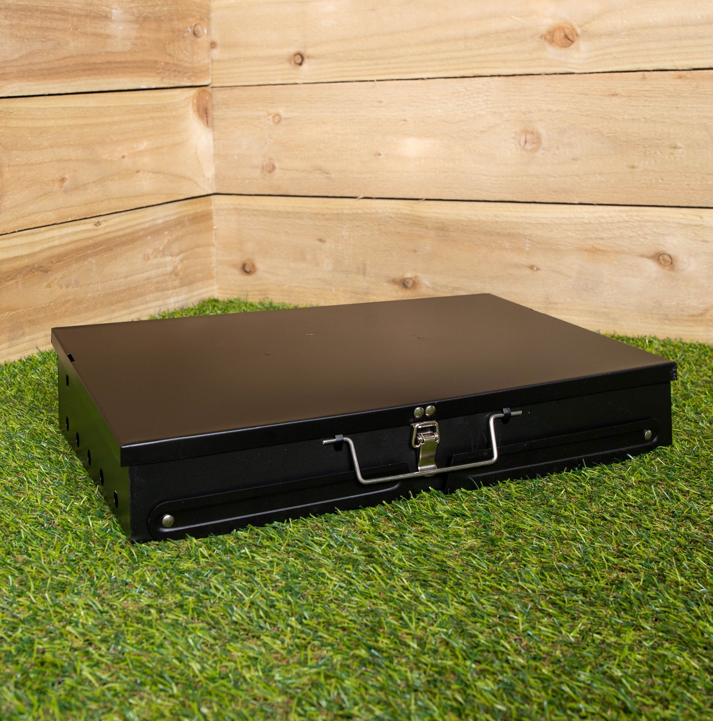 43cm x 26cm Folding Portable Camping Beach Barbecue BBQ with Wind Shield & Tools