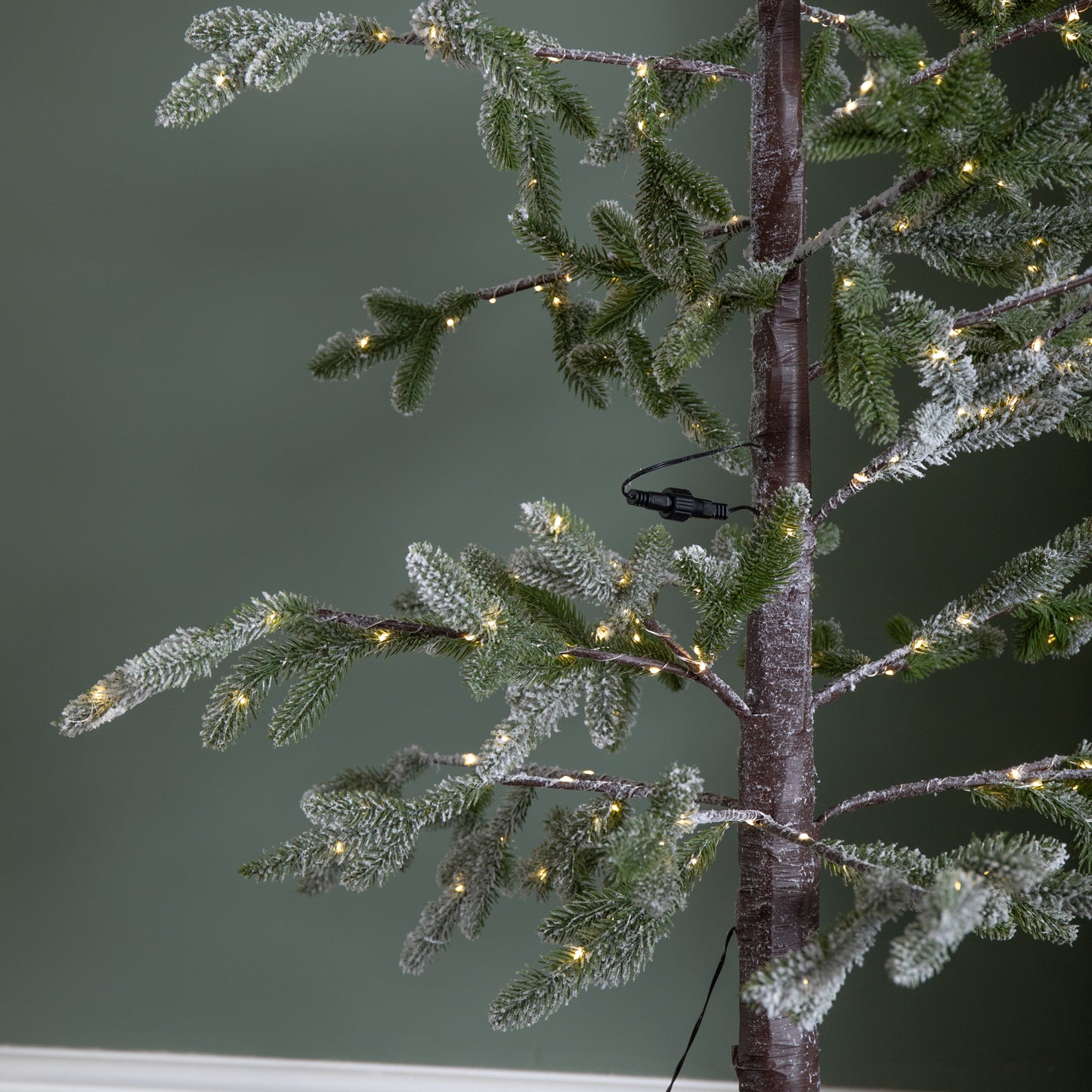 5ft (1.5m) Light up Green Snowy Noel Christmas Tree with Stand and Warm White LEDs