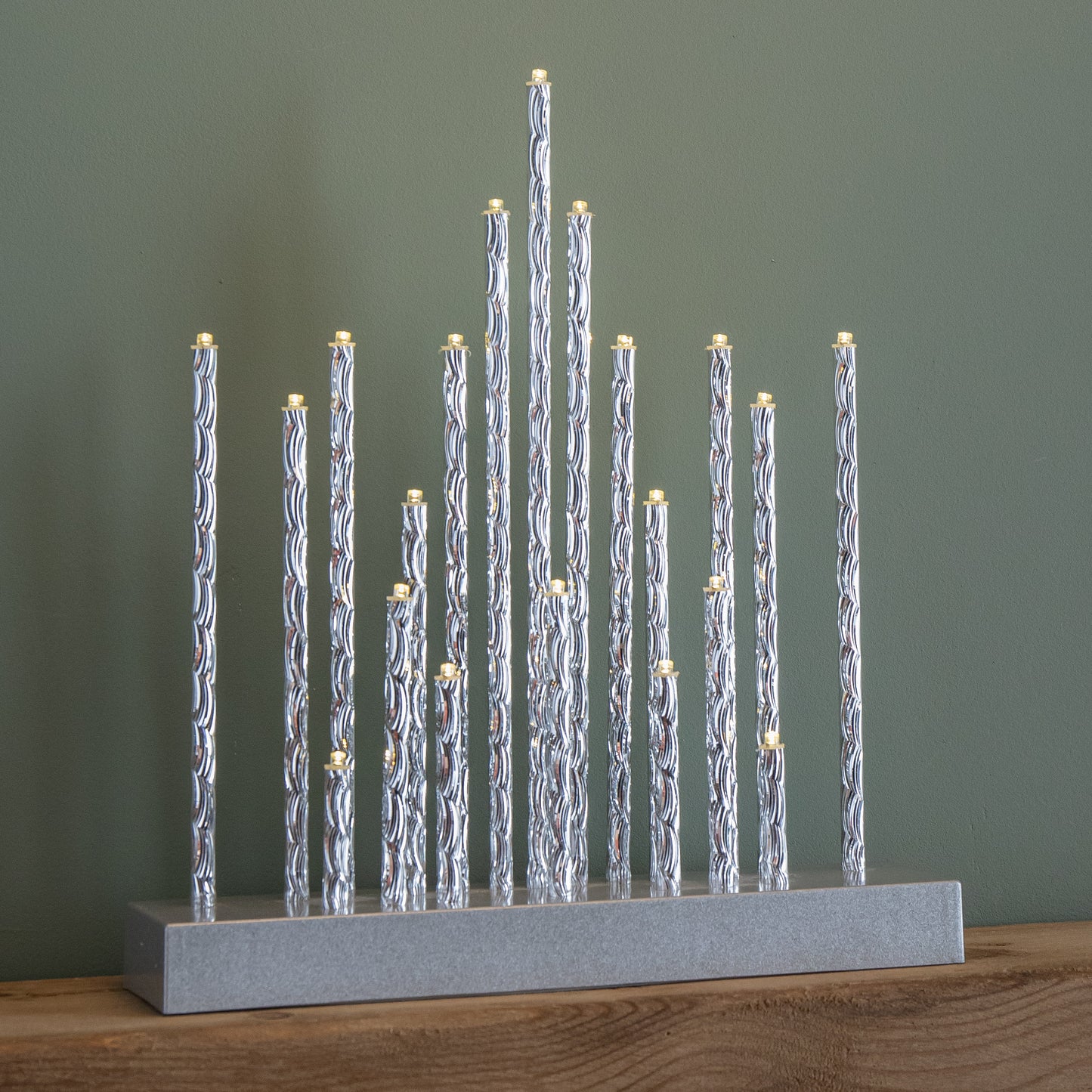 27cm Battery Powered Light up Christmas Candlebridge in Silver with 20 LEDs