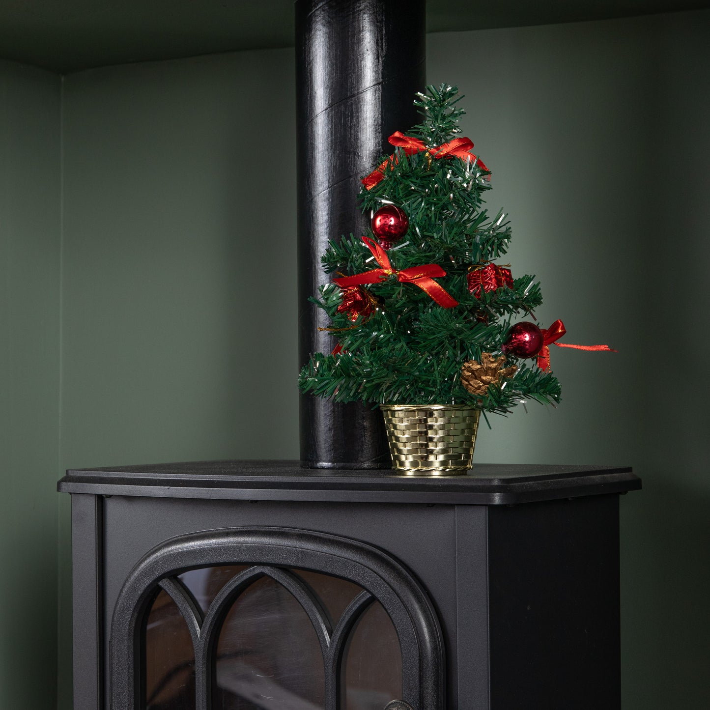 30cm Mini Pre-Decorated Christmas Tree in Gold Pot with Red Baubles