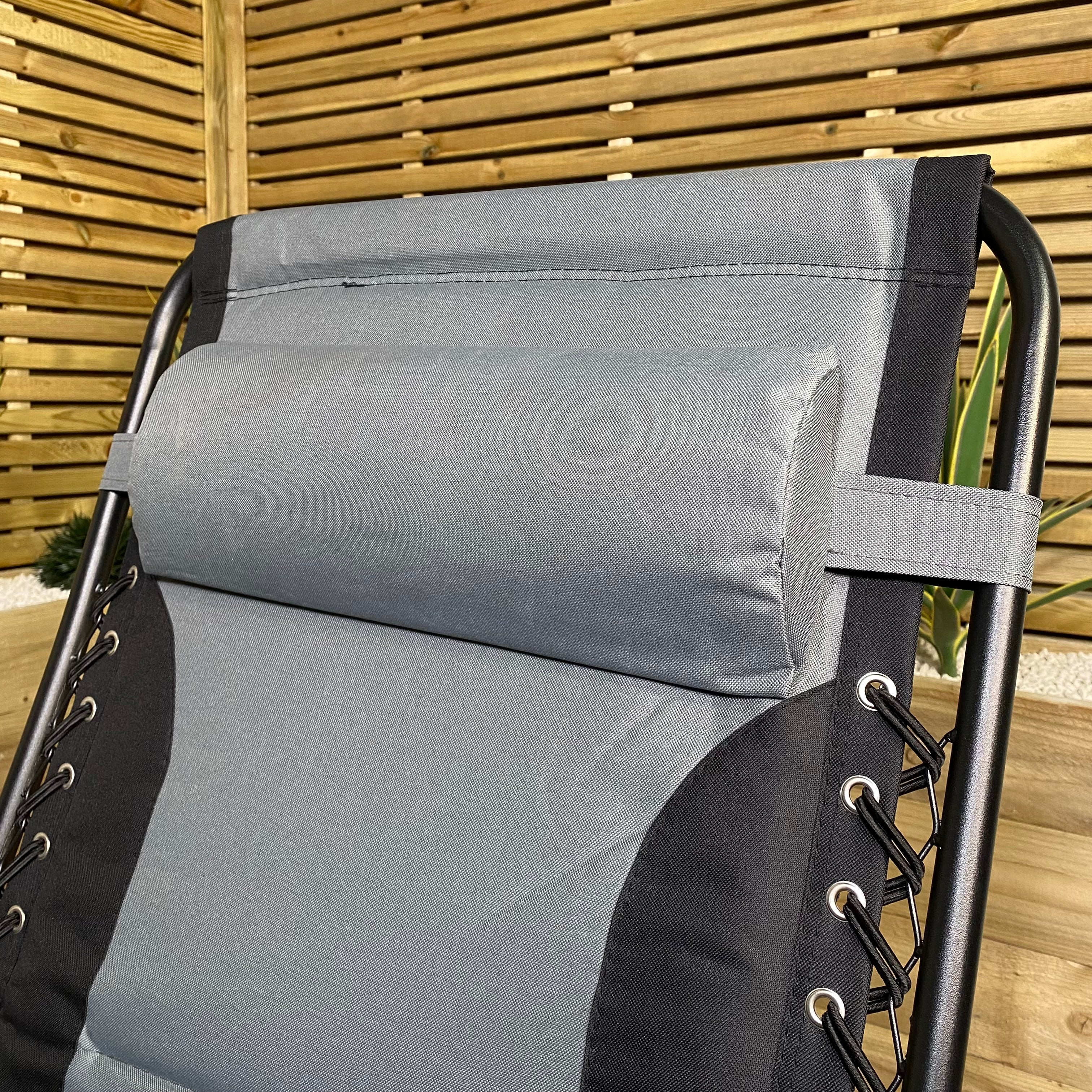 Luxury Padded Multi Position Zero Gravity Garden Relaxer Chair Lounger in Grey & Black