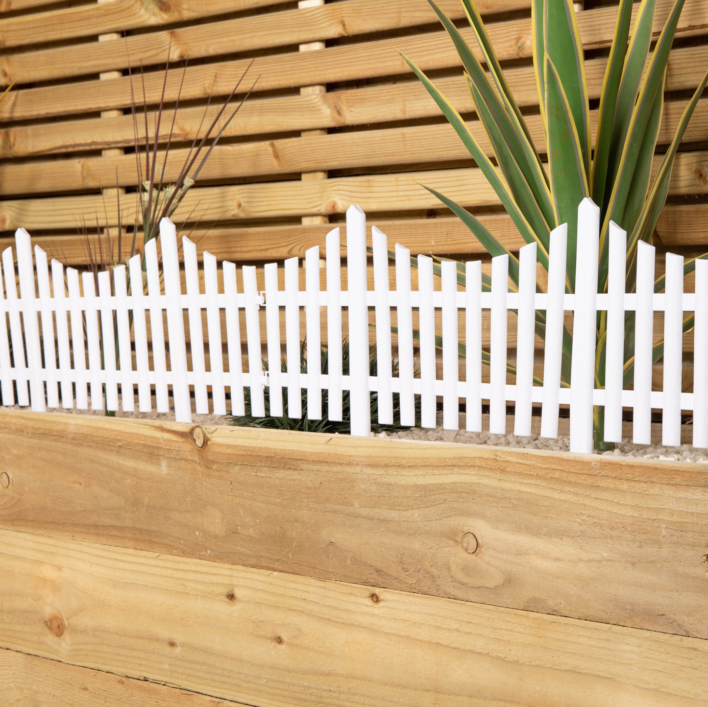 33cm 4 Piece Set White Wood Effect Picket Fence Garden Edging
