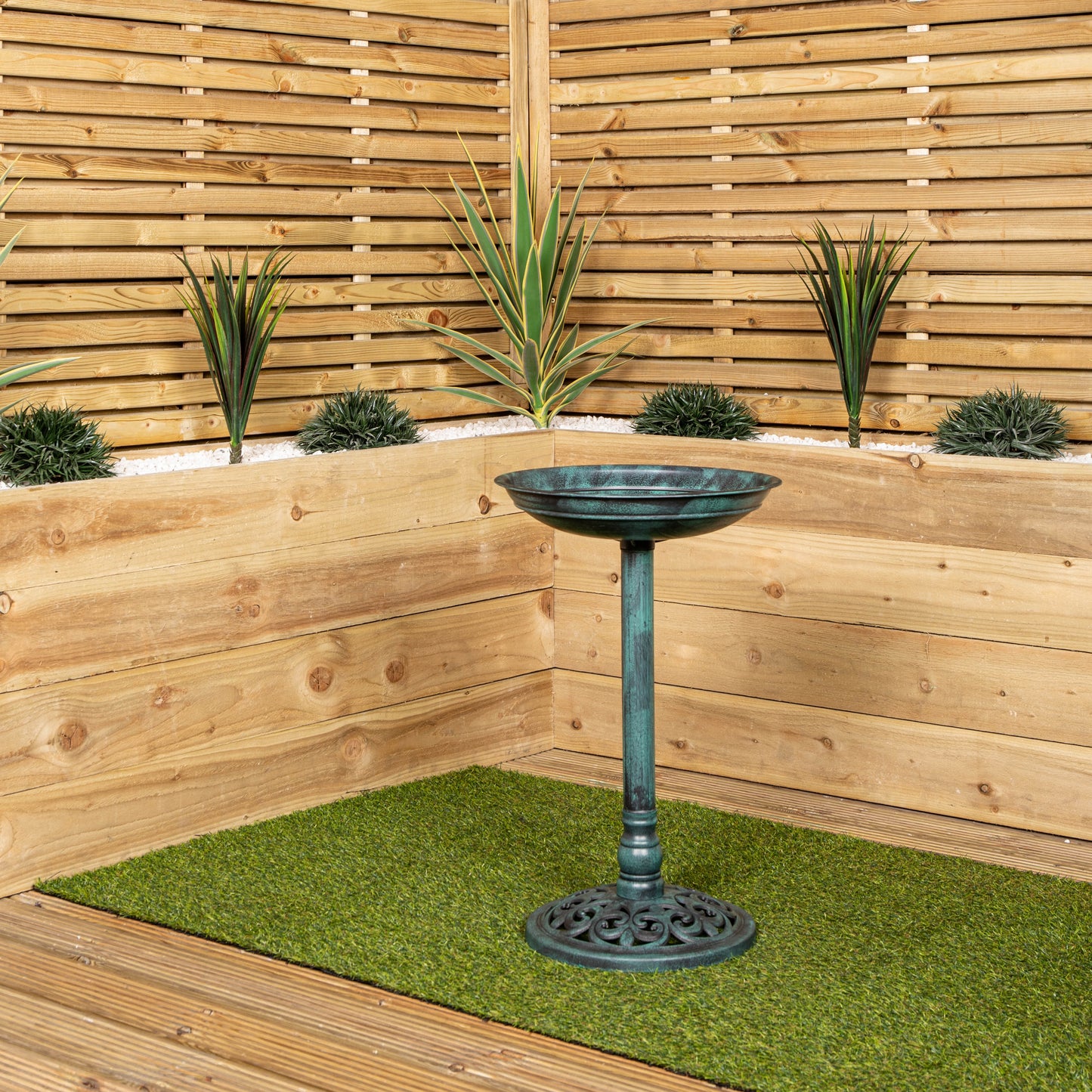 Factory Seconds: 63cm Verdi Green Traditional Garden Patio Resin Bird Bath