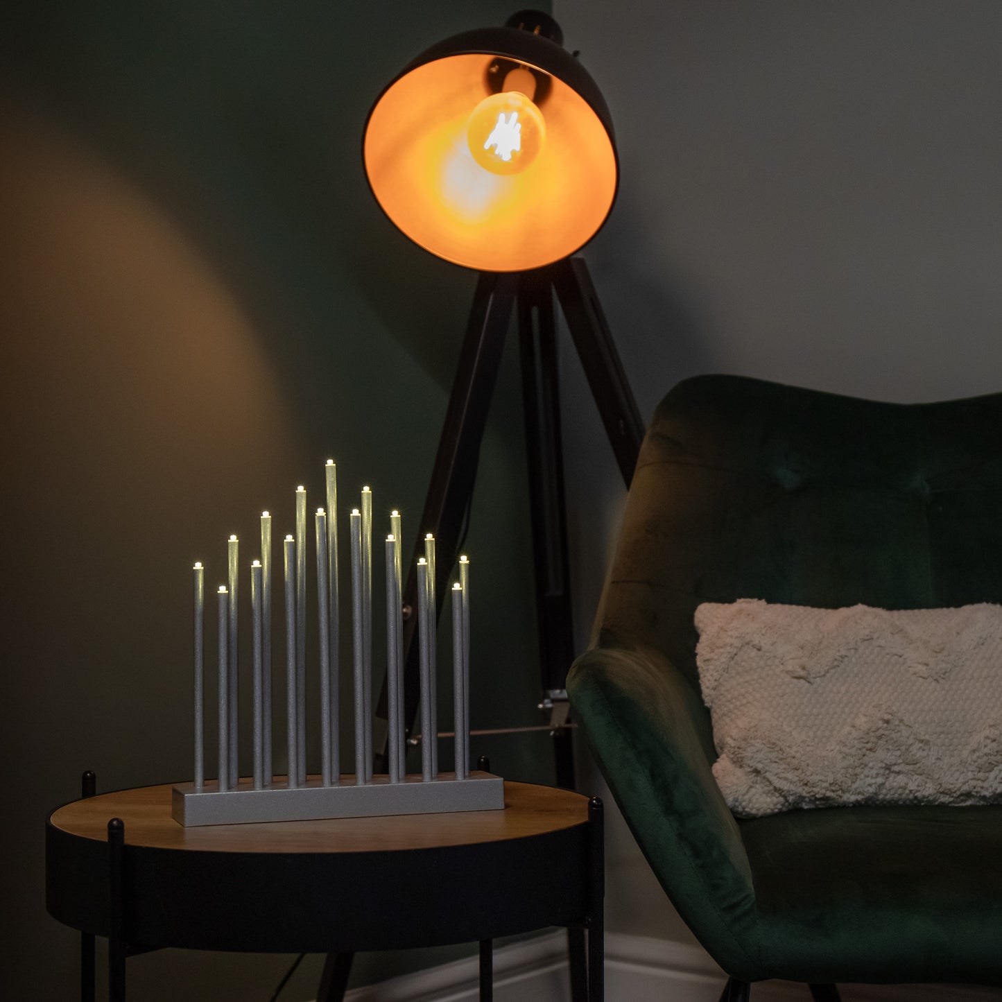 29cm Battery Operated Light up Silver Christmas Candle Bridge with 17 LEDs