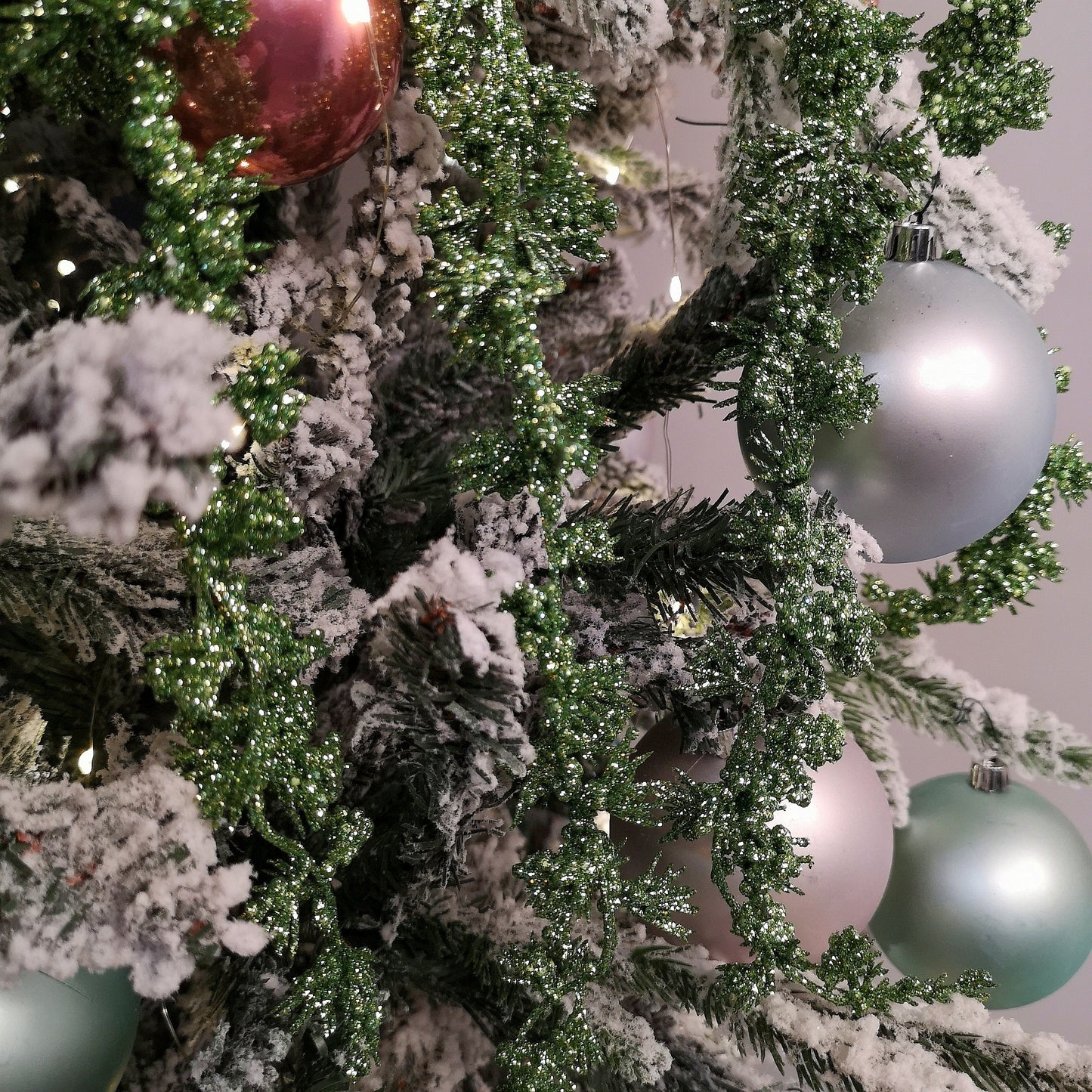 96cm Green Glitter Frosted Mini Leaf Wispy Christmas Stem Decoration