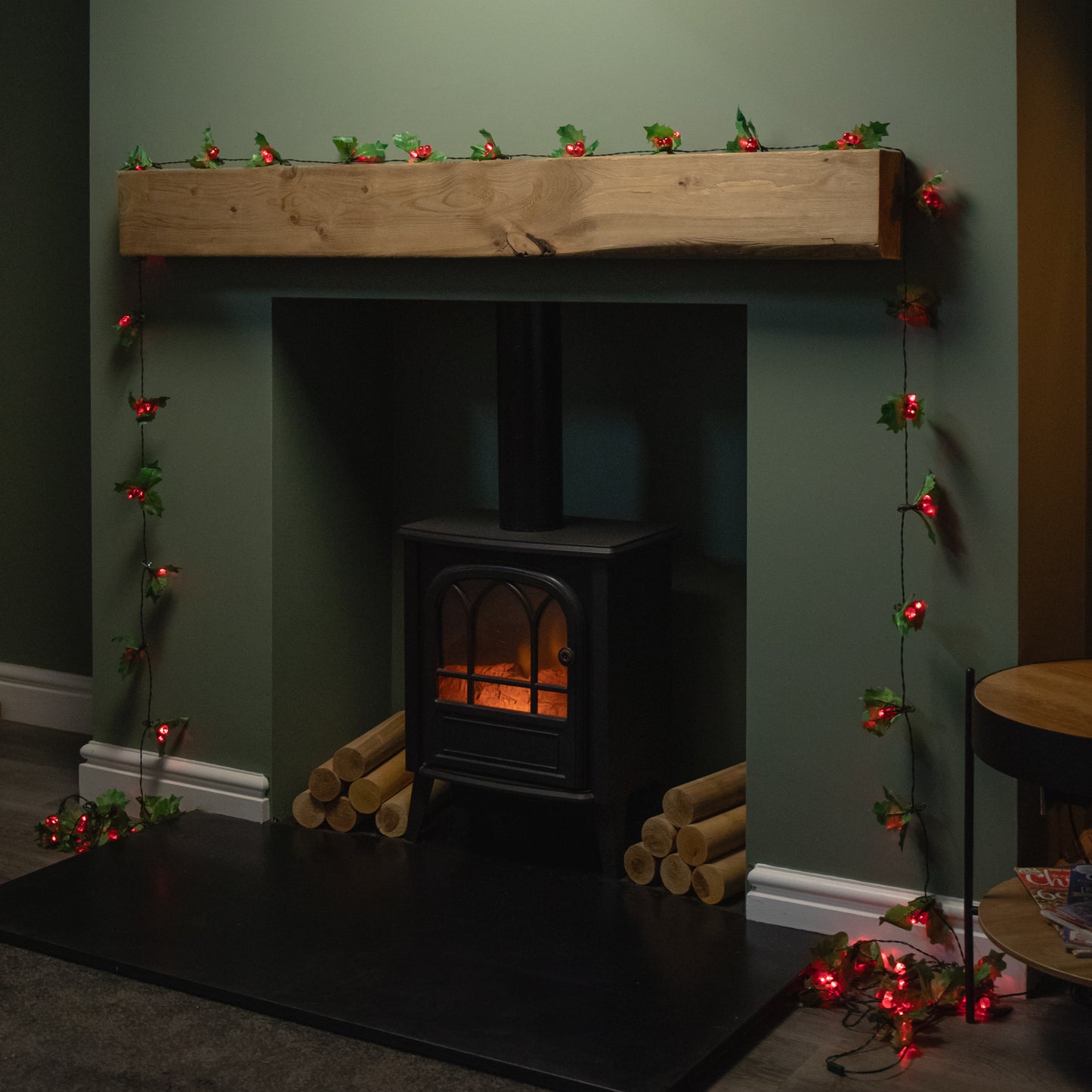 Snowtime Indoor Outdoor 100 Christmas LED Red Berry And Holly Lights Green Cable