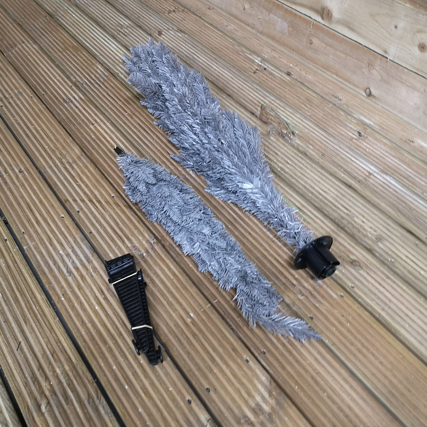 5ft (150cm) Snowtime Wrapped Pencil Pine Grey Christmas Tree with 236 Tips