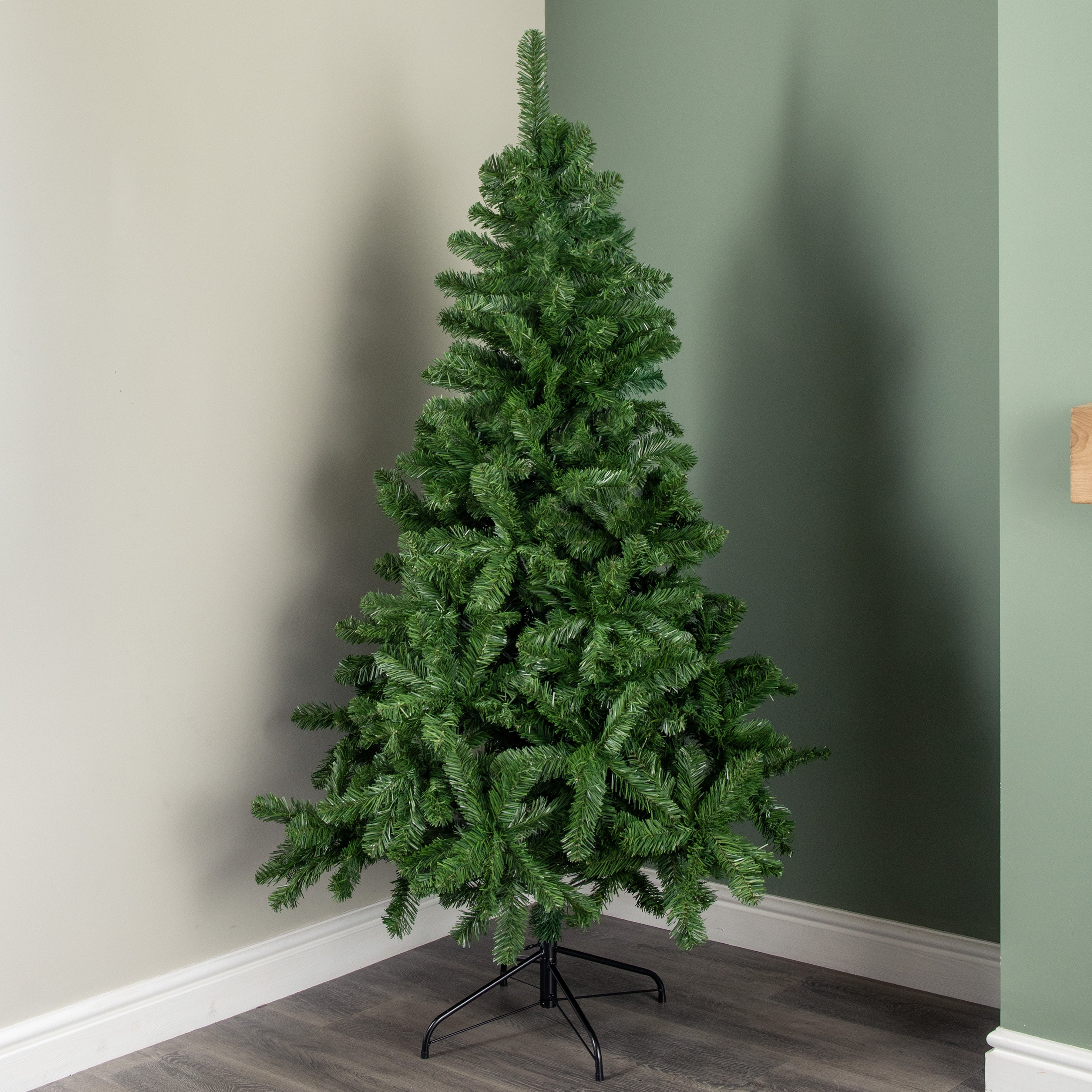 7ft Imperial Pine Christmas Tree 770 Tips Metal Stand