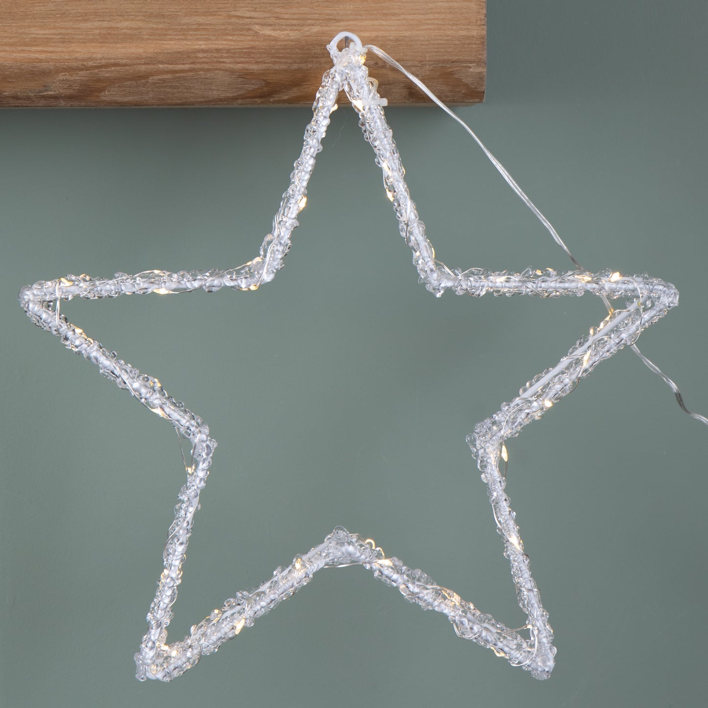 31cm Light up Acrylic Christmas Star with 50 Twinkling Warm White LEDs