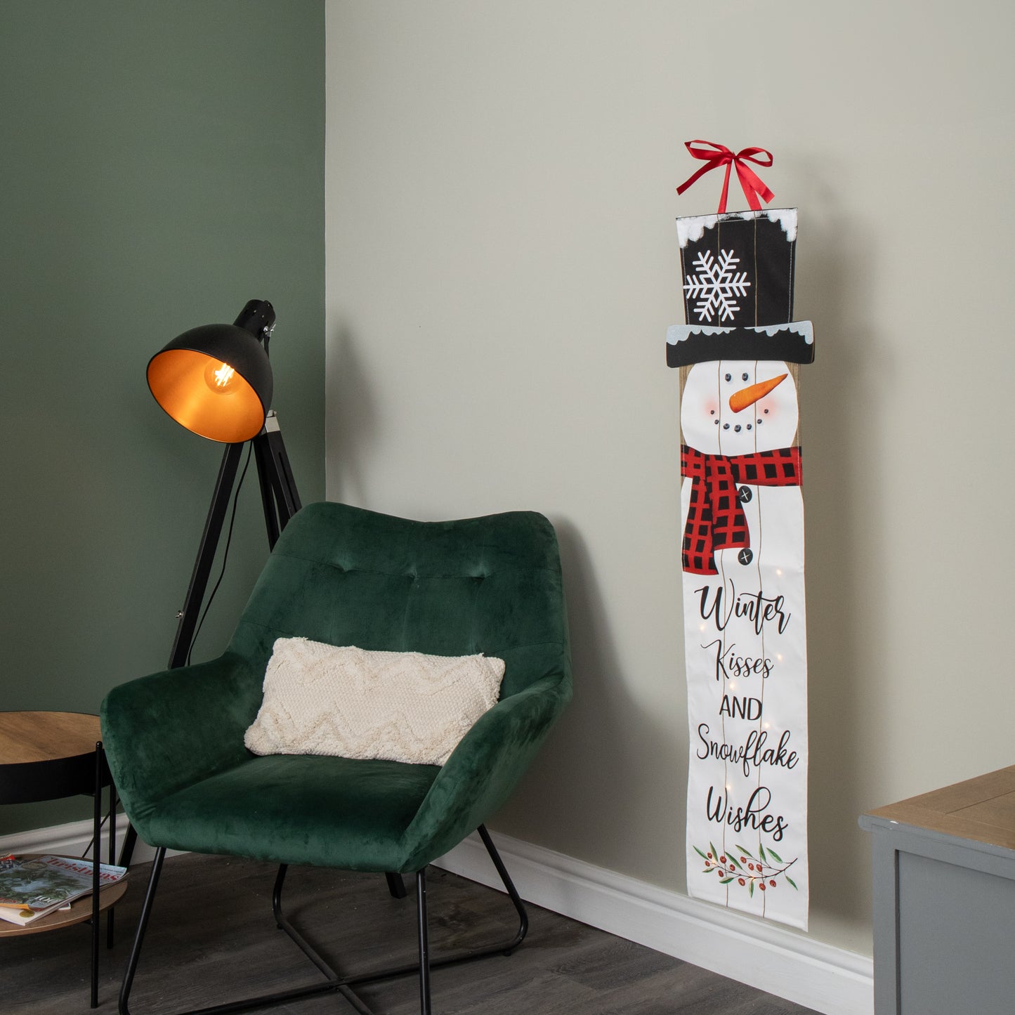 1.2m Battery Operated Light up Hanging Christmas Snowman Fabric Banner with LEDs